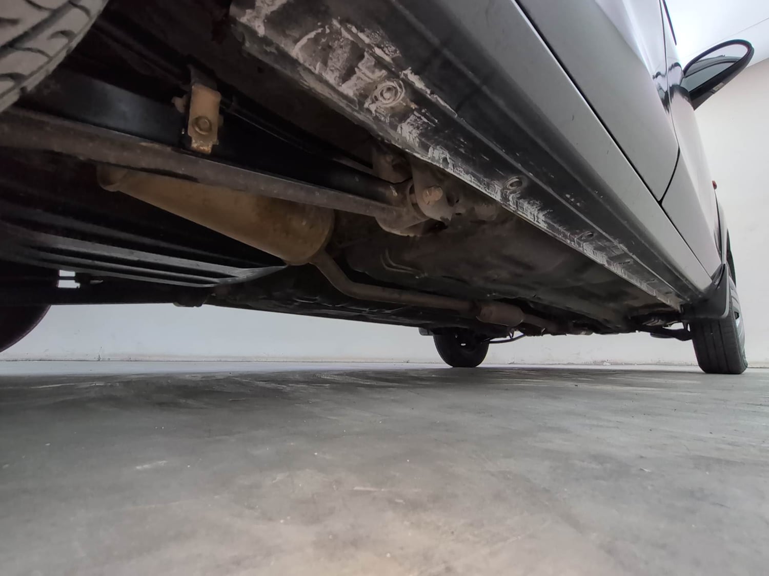 Used 2017 Maruti Suzuki Alto 800 LXi Petrol Manual extra REAR RIGHT UNDERBODY VIEW
