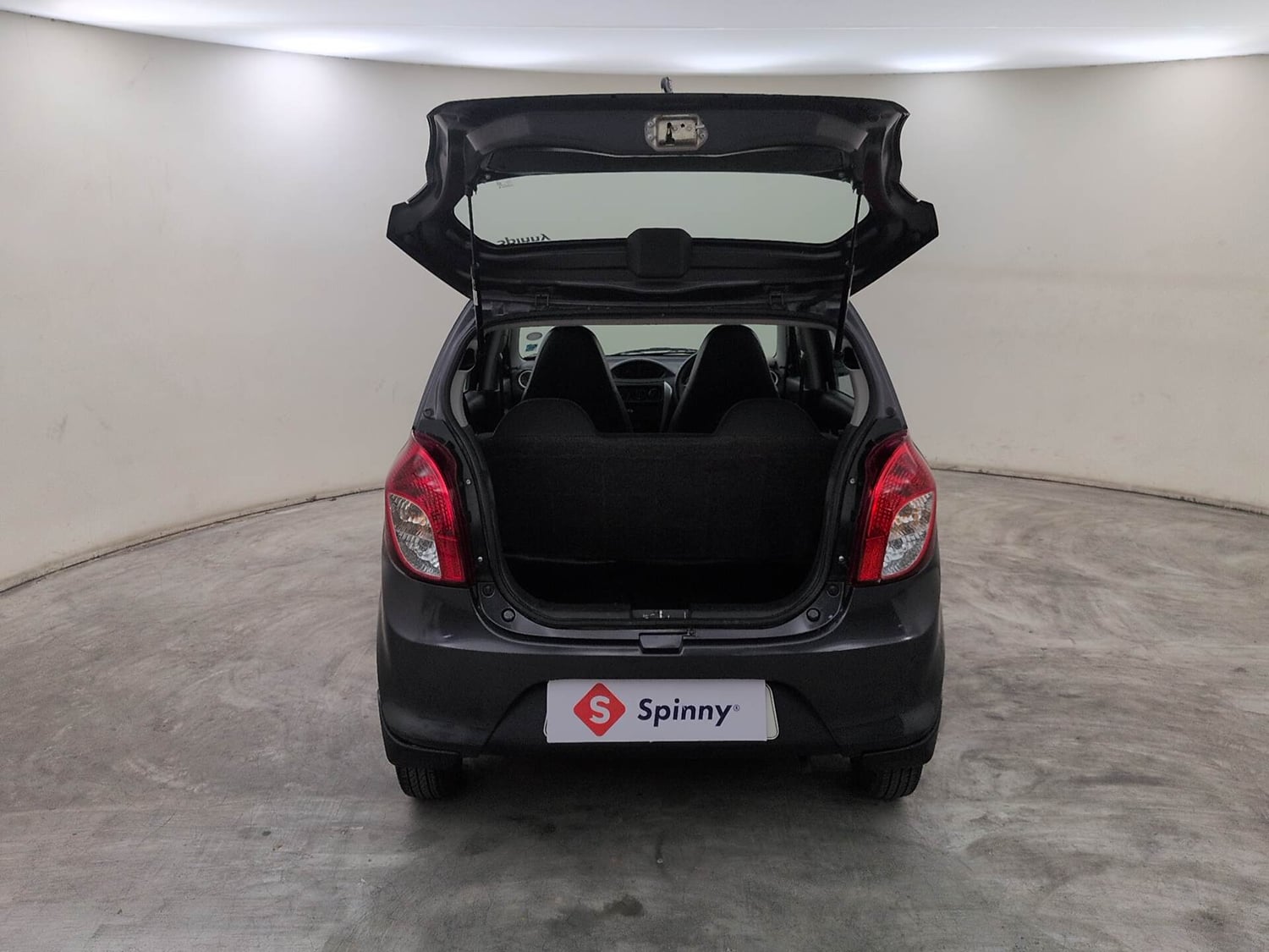 Used 2017 Maruti Suzuki Alto 800 LXi Petrol Manual interior DICKY DOOR OPEN VIEW