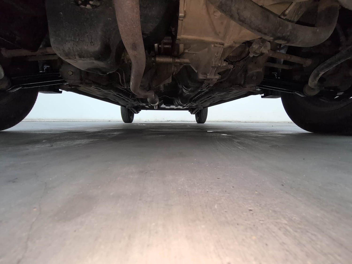 Used 2017 Maruti Suzuki Alto 800 LXi Petrol Manual extra FRONT LEFT UNDERBODY VIEW