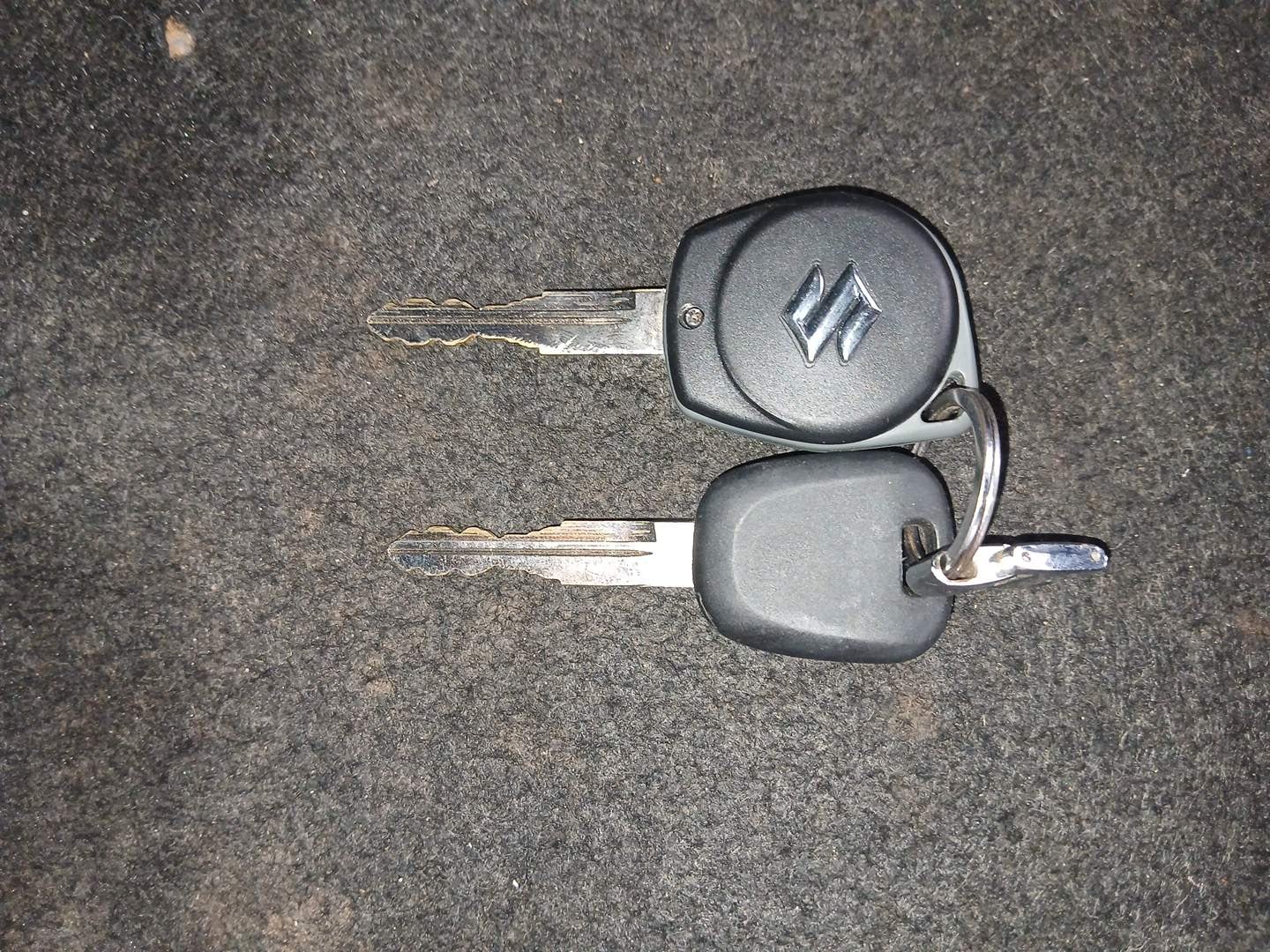 Used 2014 Maruti Suzuki Swift Dzire VXI Petrol Manual extra CAR KEY VIEW