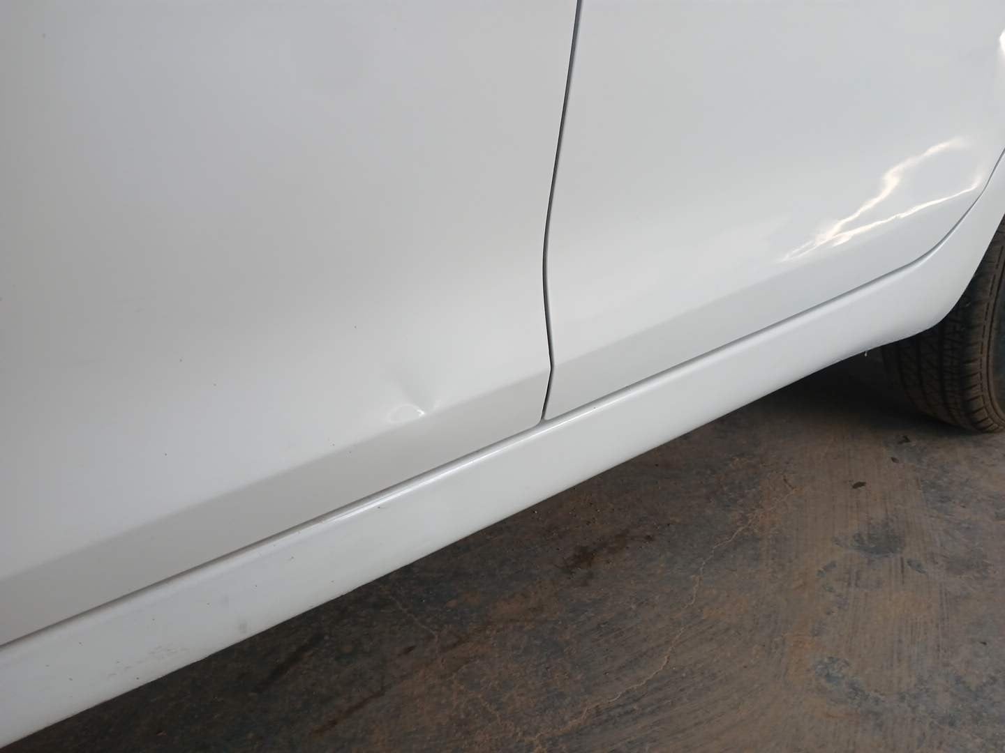 Used 2014 Maruti Suzuki Swift Dzire VXI Petrol Manual dents MINOR DENT