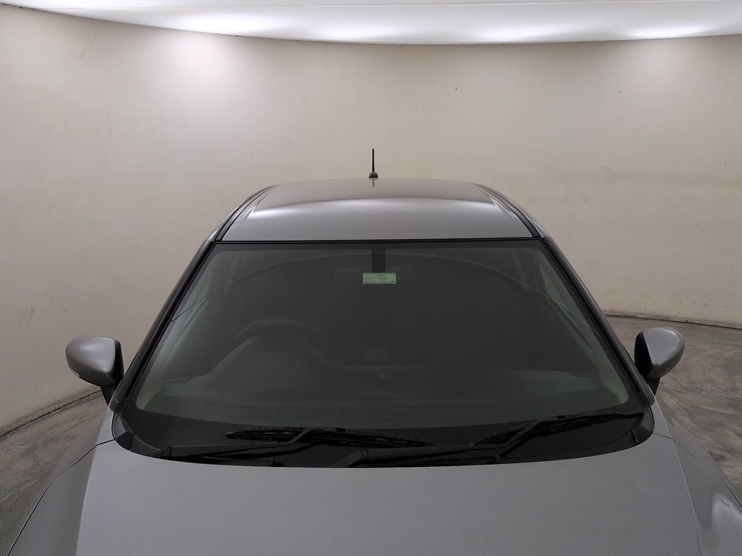 Used 2019 Toyota Glanza V CVT Petrol Automatic exterior FRONT WINDSHIELD VIEW