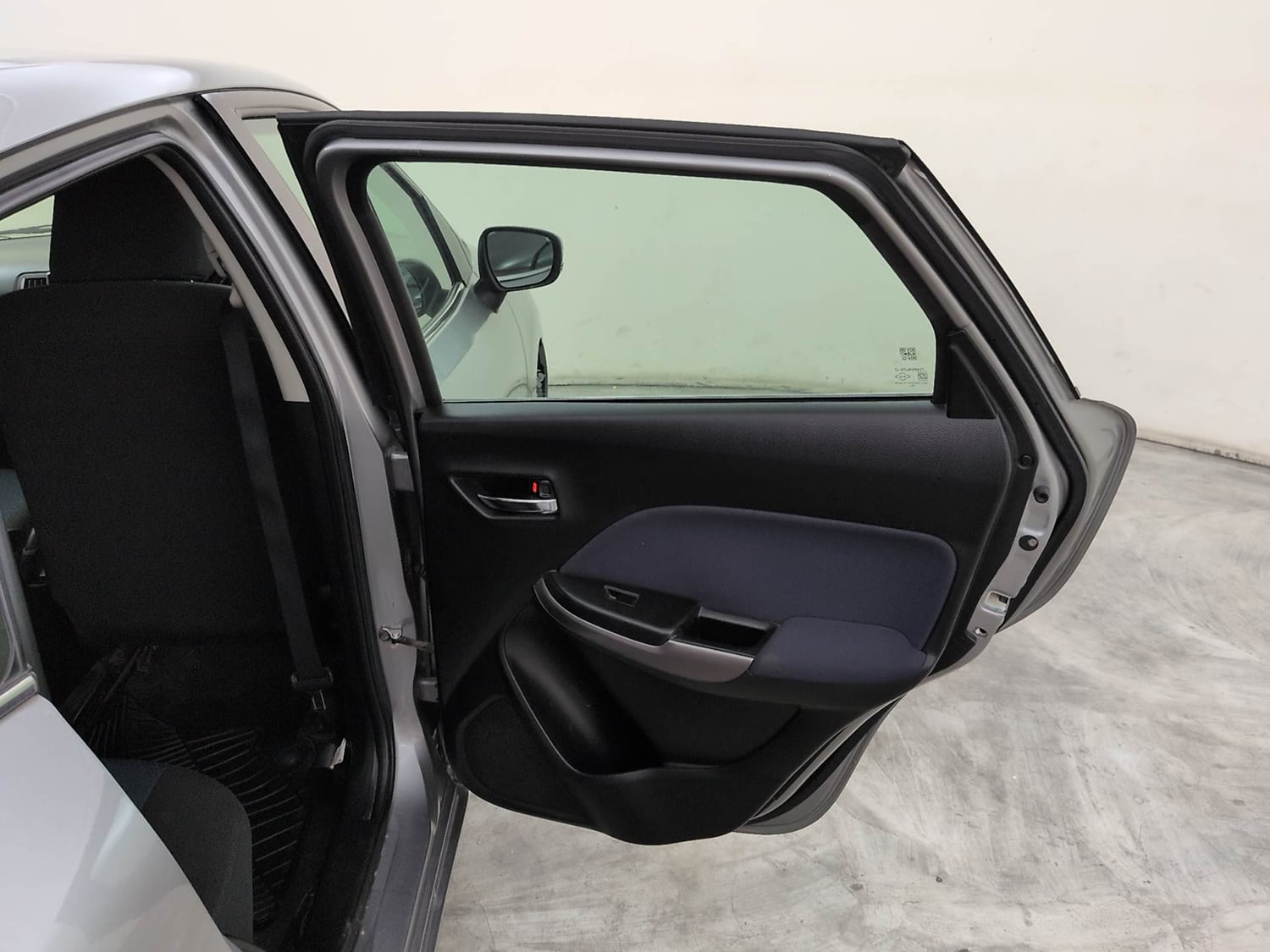 Used 2019 Toyota Glanza V CVT Petrol Automatic interior RIGHT REAR DOOR OPEN VIEW