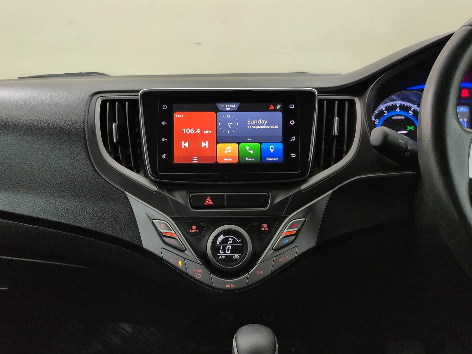 Used 2019 Toyota Glanza V CVT Petrol Automatic interior MUSIC SYSTEM & AC CONTROL VIEW