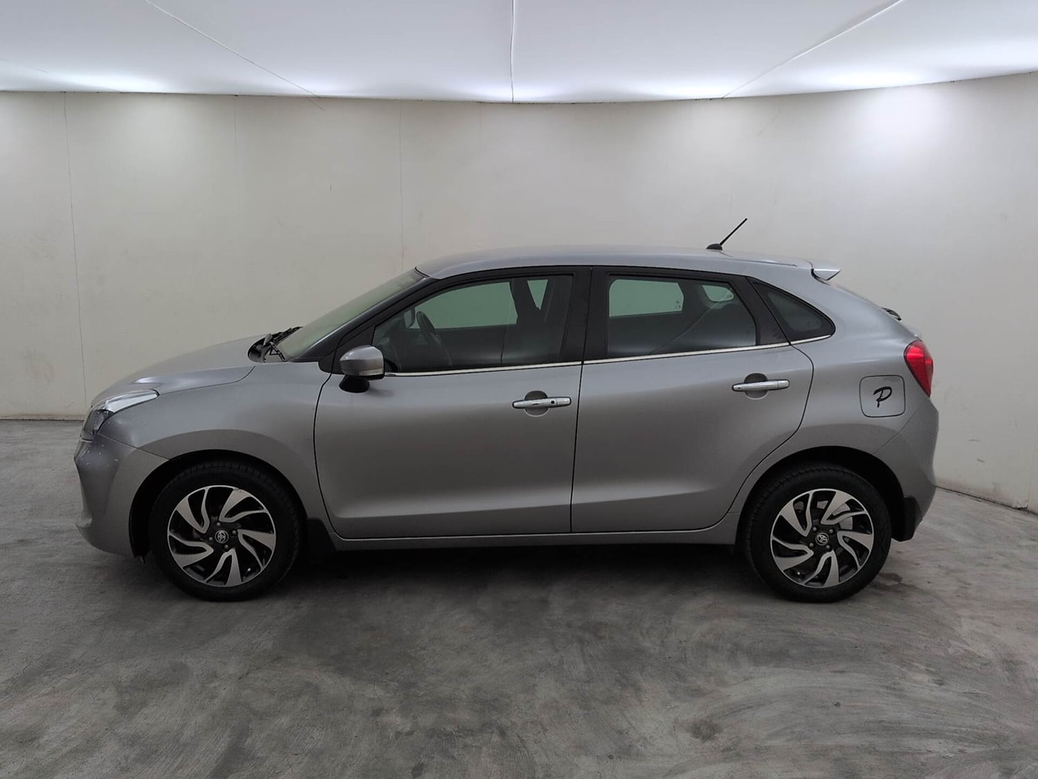 Used 2019 Toyota Glanza V CVT Petrol Automatic exterior LEFT SIDE VIEW