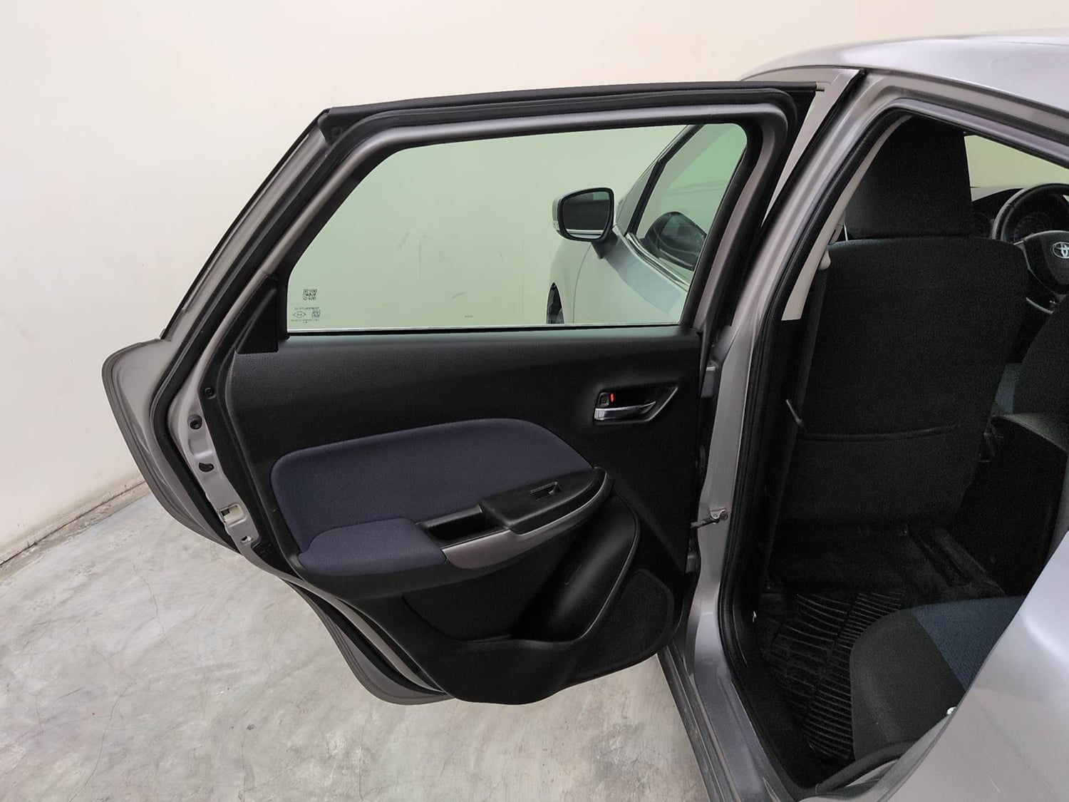 Used 2019 Toyota Glanza V CVT Petrol Automatic interior LEFT REAR DOOR OPEN VIEW
