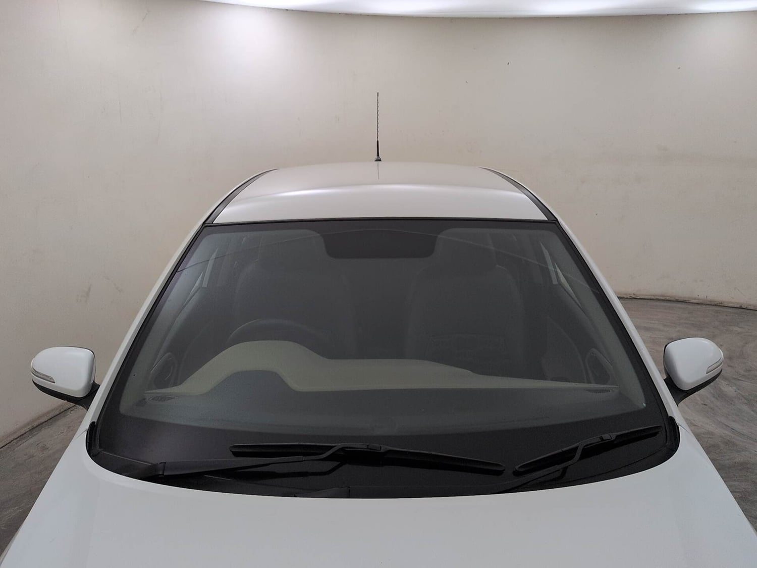 Used 2017 Hyundai Elite i20 Sportz 1.2 Petrol Manual exterior FRONT WINDSHIELD VIEW