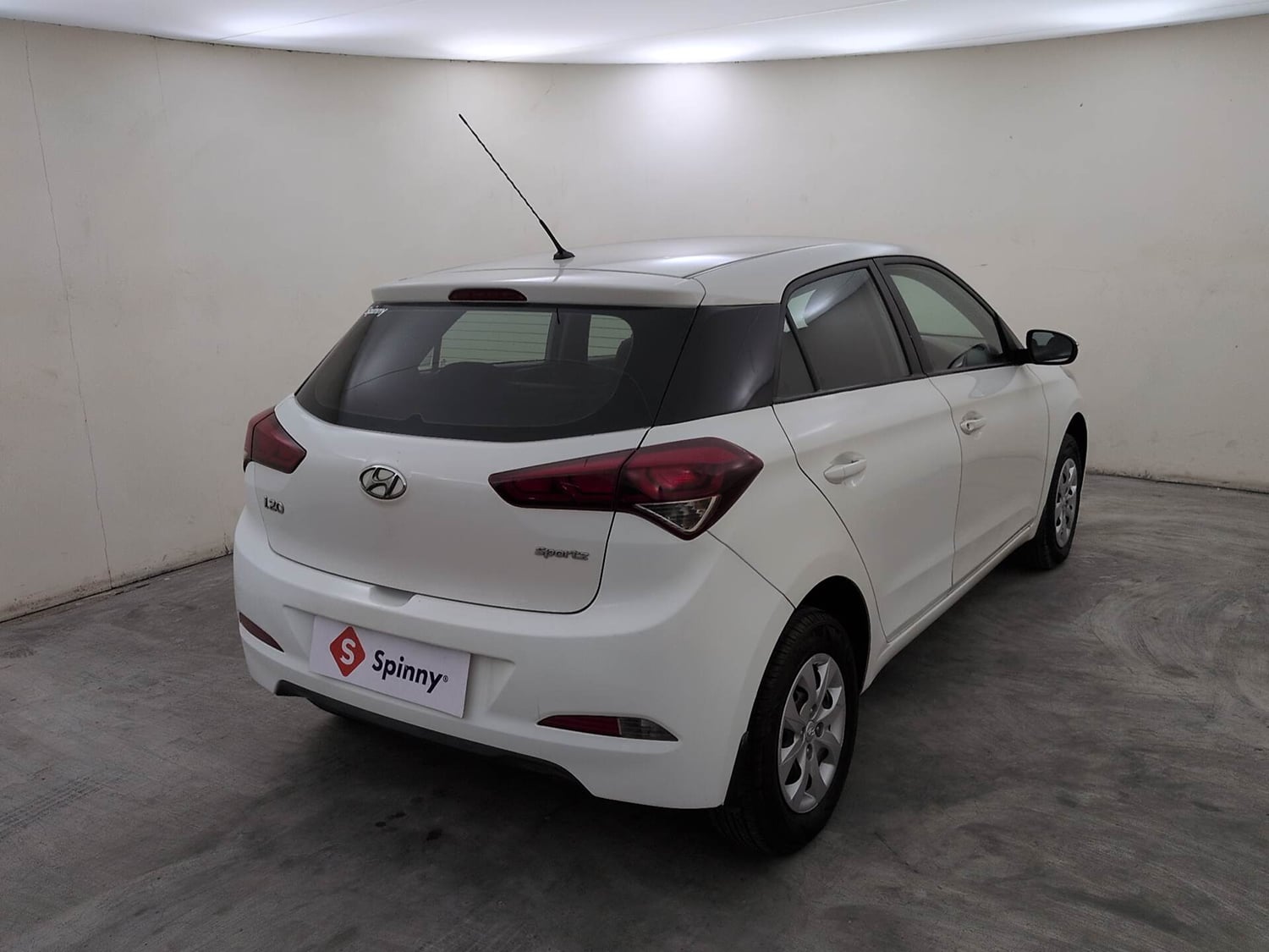 Used 2017 Hyundai Elite i20 Sportz 1.2 Petrol Manual exterior RIGHT REAR CORNER VIEW