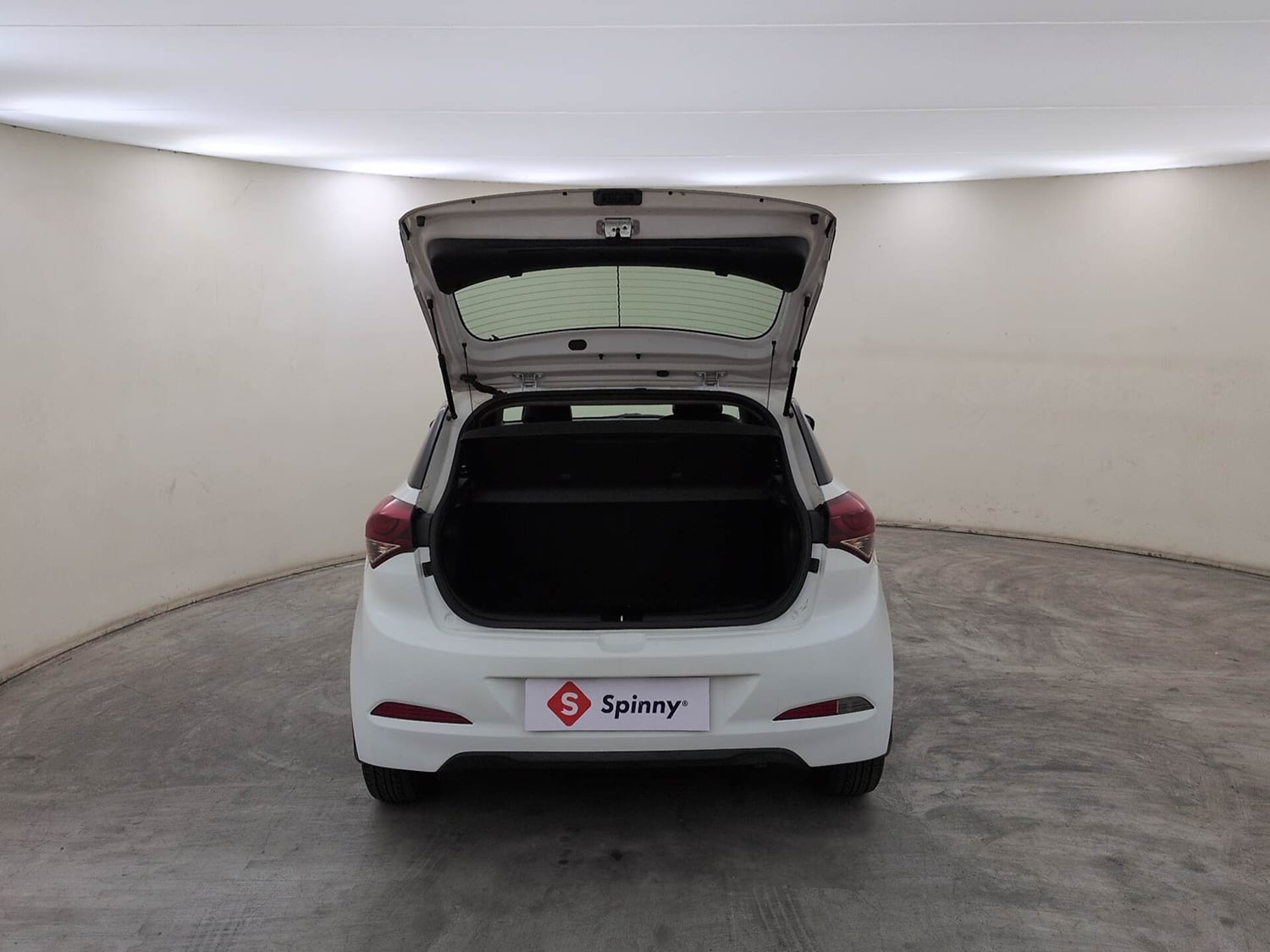 Used 2017 Hyundai Elite i20 Sportz 1.2 Petrol Manual interior DICKY DOOR OPEN VIEW