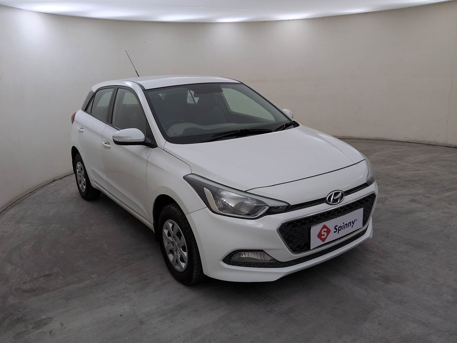 Used 2017 Hyundai Elite i20 Sportz 1.2 Petrol Manual exterior RIGHT FRONT CORNER VIEW