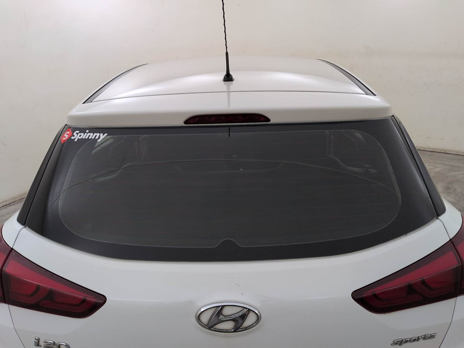 Used 2017 Hyundai Elite i20 Sportz 1.2 Petrol Manual exterior BACK WINDSHIELD VIEW