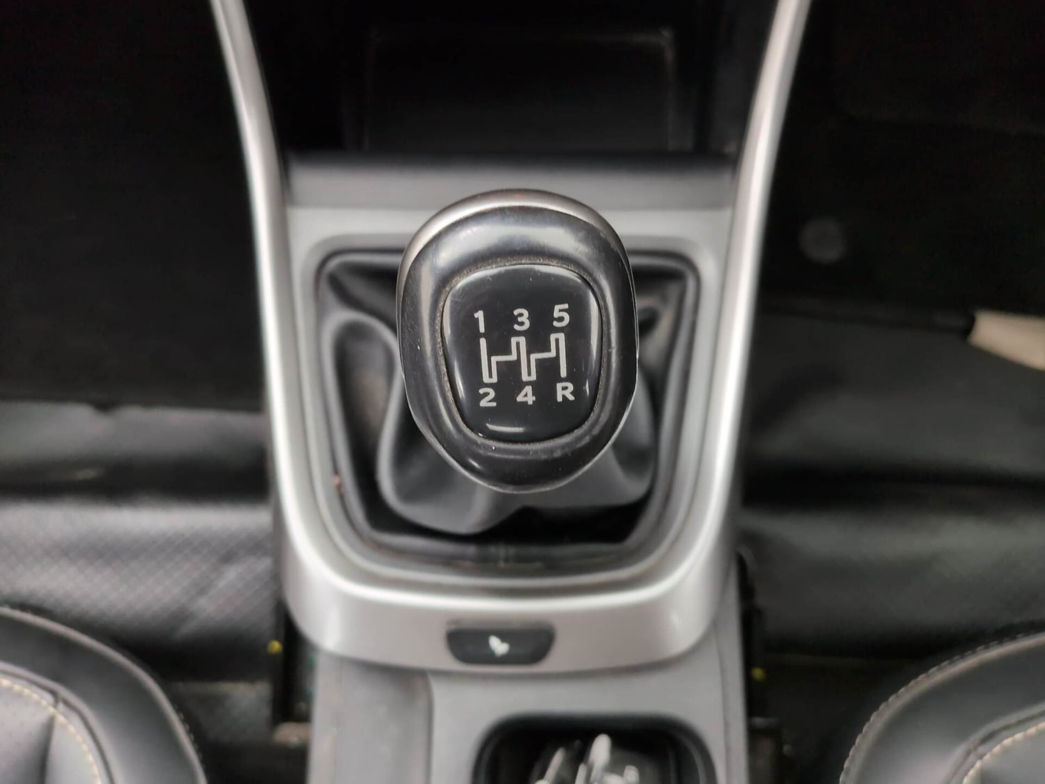 Used 2023 Tata Altroz XZ Plus Petrol Petrol Manual interior GEAR  KNOB VIEW