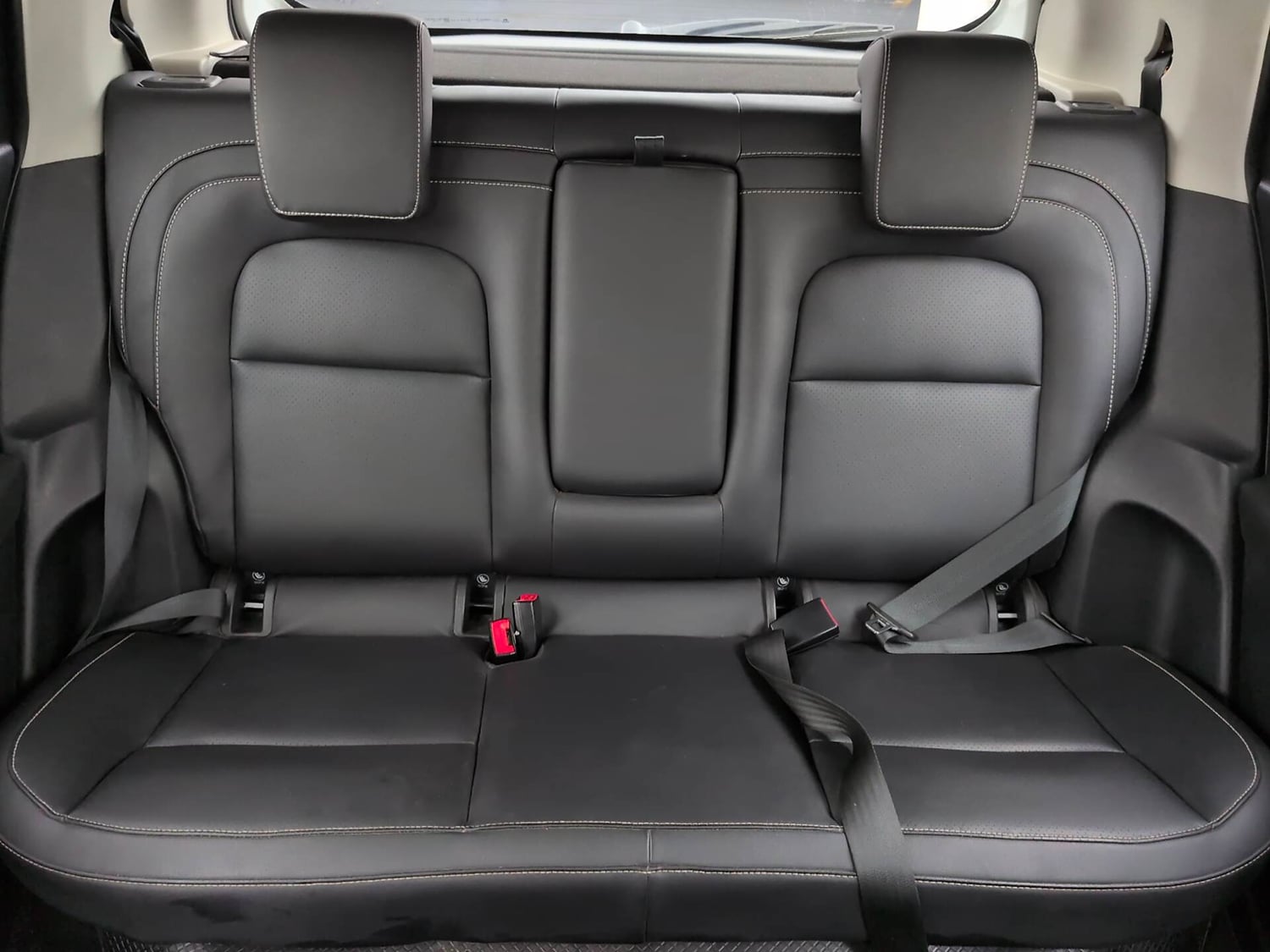 Used 2023 Tata Altroz XZ Plus Petrol Petrol Manual interior REAR SEAT CONDITION VIEW