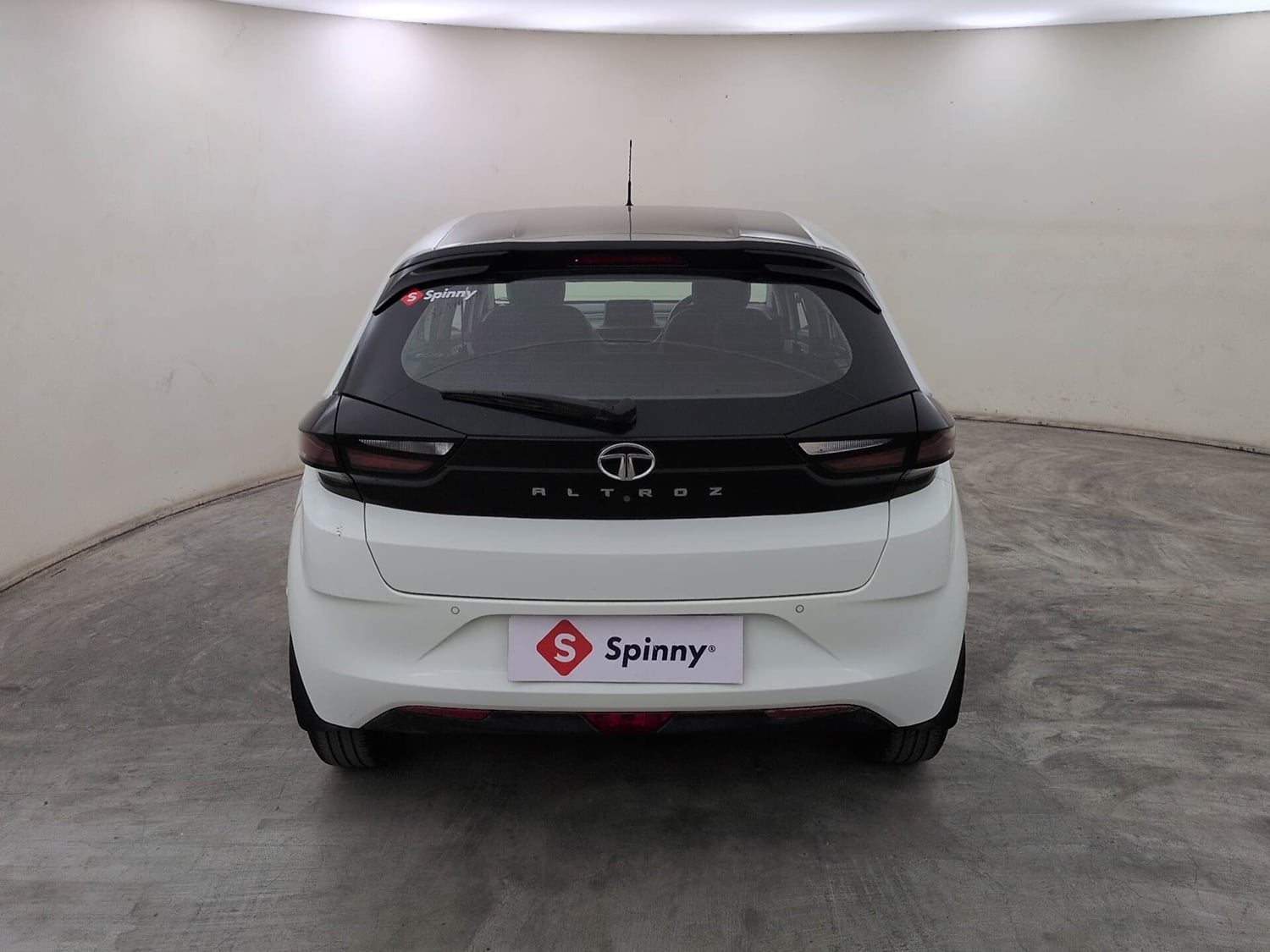 Used 2023 Tata Altroz XZ Plus Petrol Petrol Manual exterior BACK VIEW