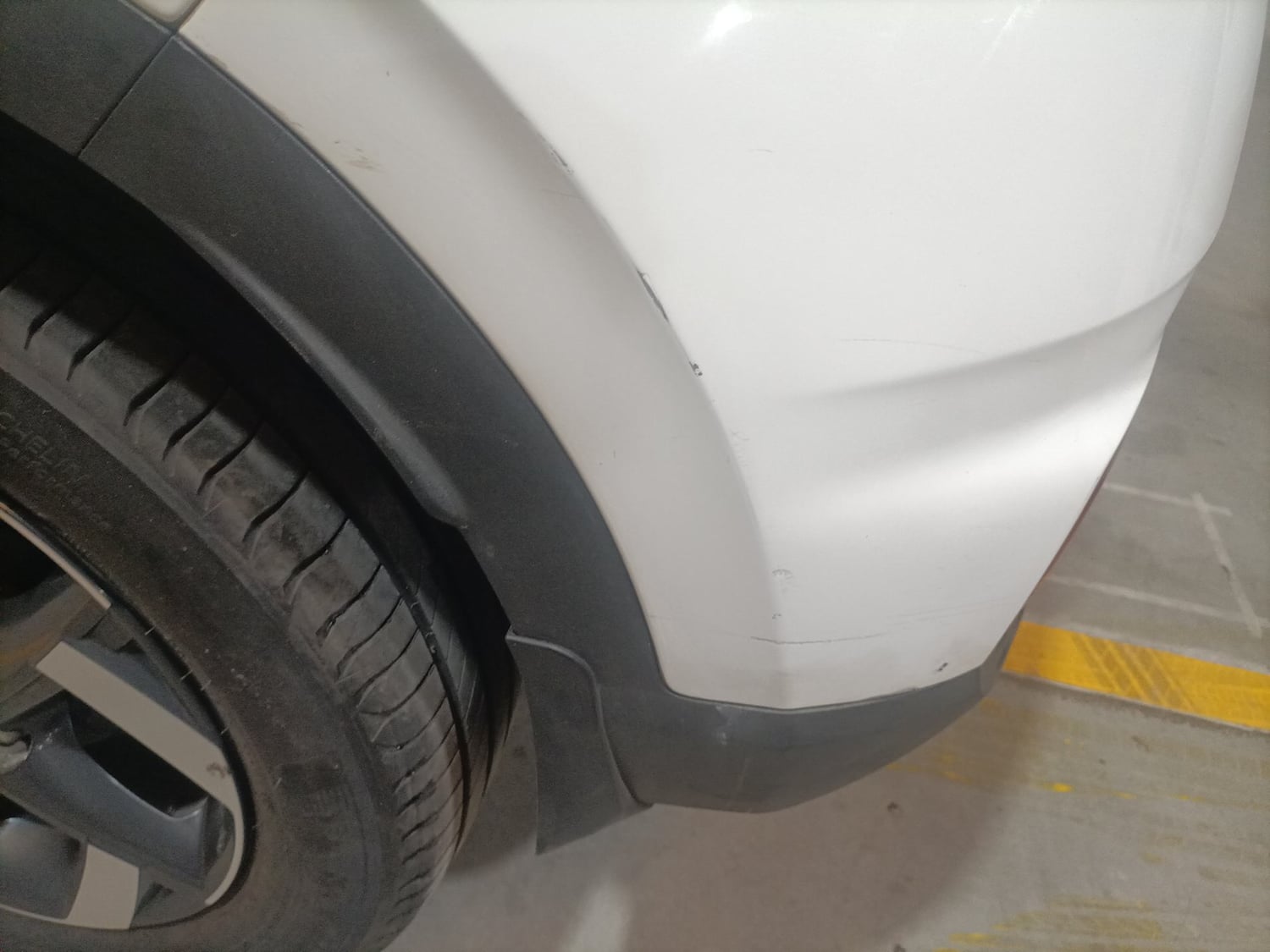 Used 2019 Hyundai Venue SX Plus 1.0 Turbo DCT Petrol Automatic dents MINOR SCRATCH