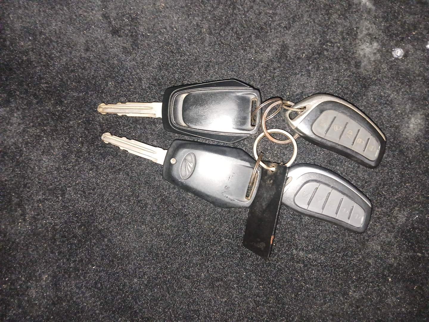 Used 2019 Mahindra KUV100 NXT K2 6 STR Petrol Manual extra CAR KEY VIEW