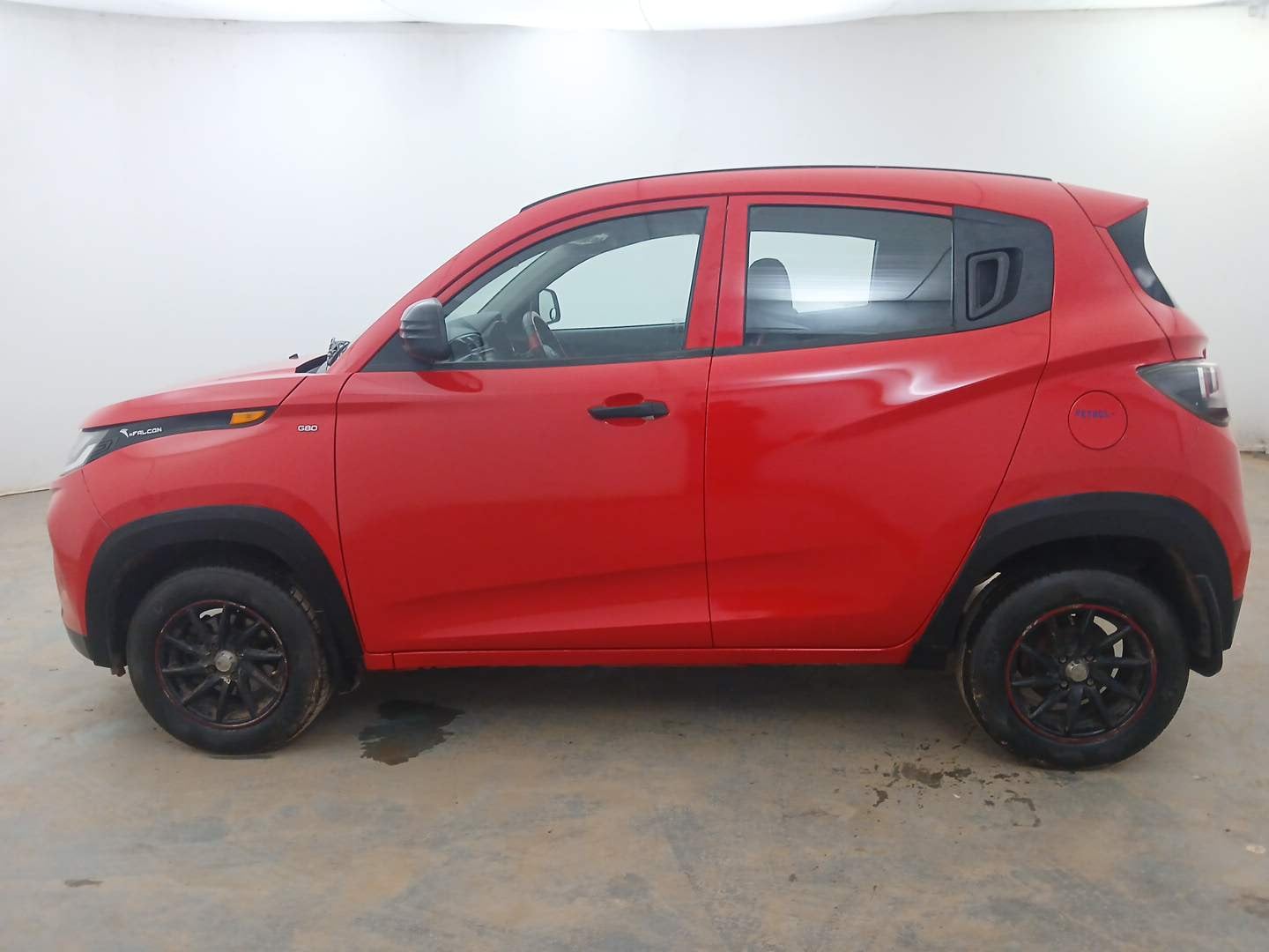 Used 2019 Mahindra KUV100 NXT K2 6 STR Petrol Manual exterior LEFT SIDE VIEW