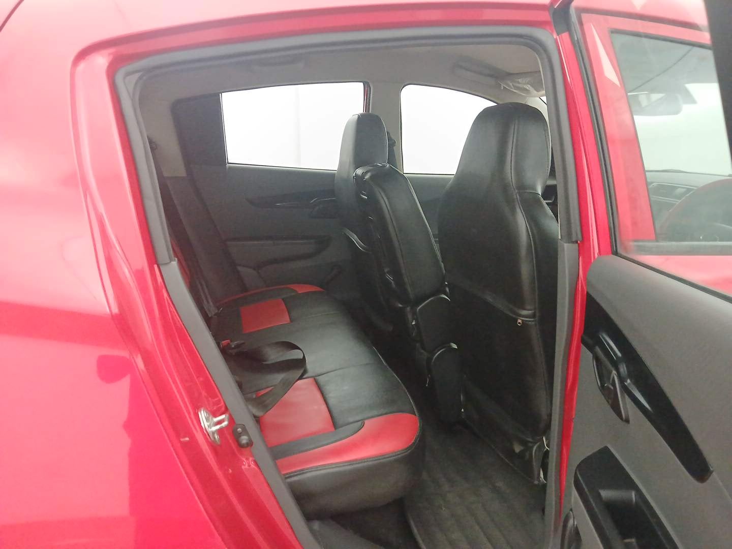 Used 2019 Mahindra KUV100 NXT K2 6 STR Petrol Manual interior RIGHT SIDE REAR DOOR CABIN VIEW