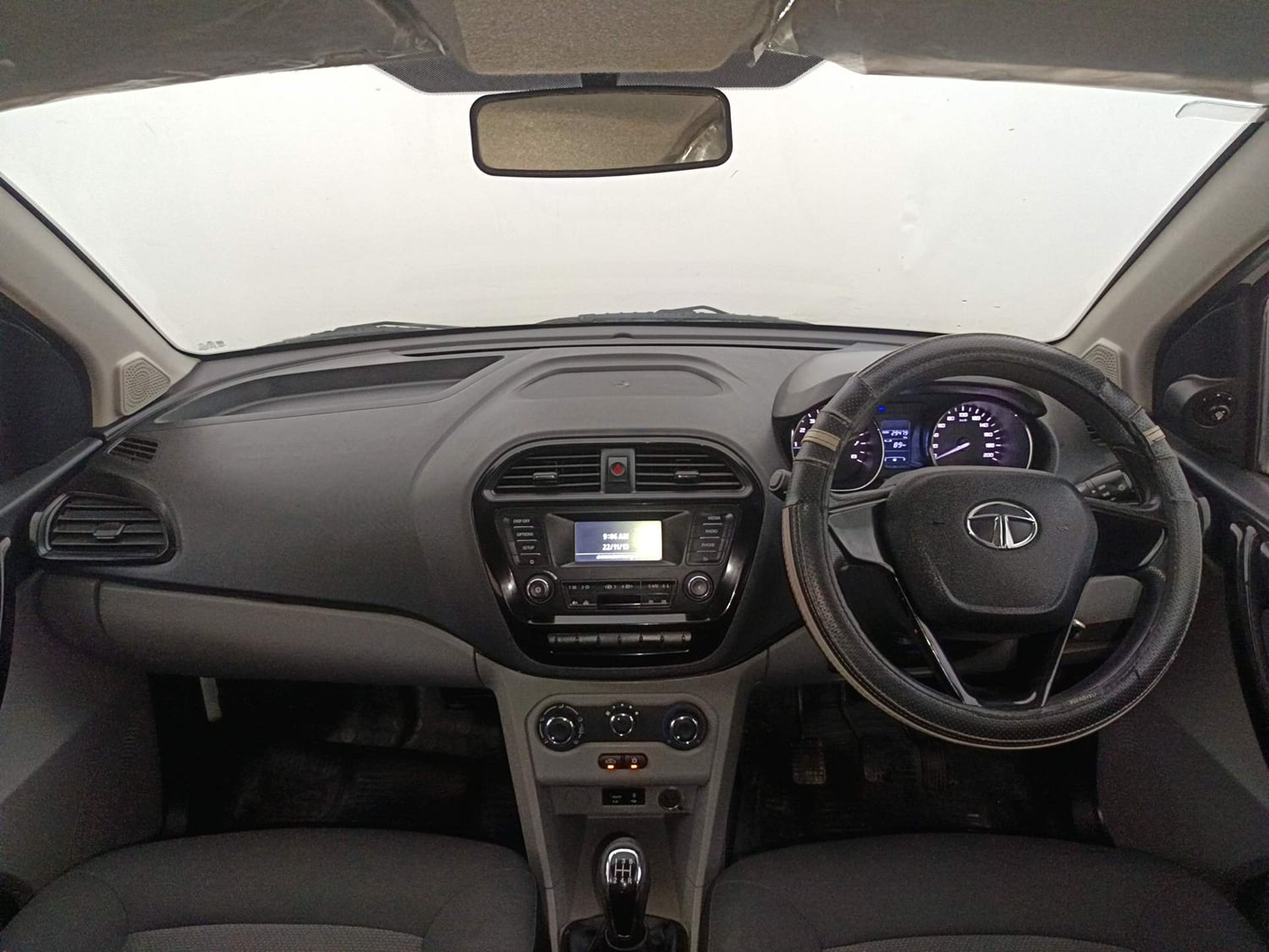 Used 2019 Tata Tiago Revotron XT Petrol Manual interior DASHBOARD VIEW