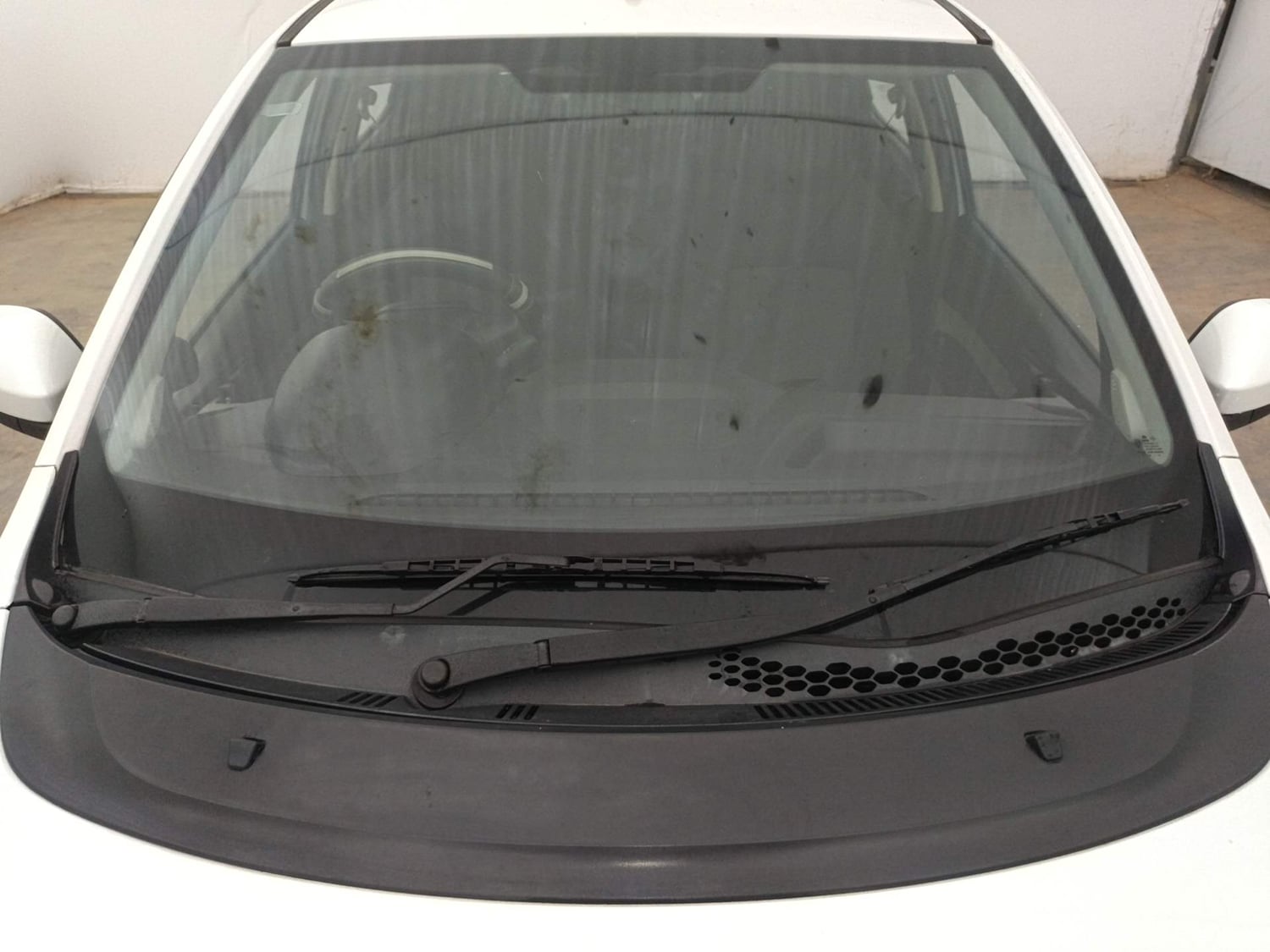 Used 2019 Tata Tiago Revotron XT Petrol Manual exterior FRONT WINDSHIELD VIEW