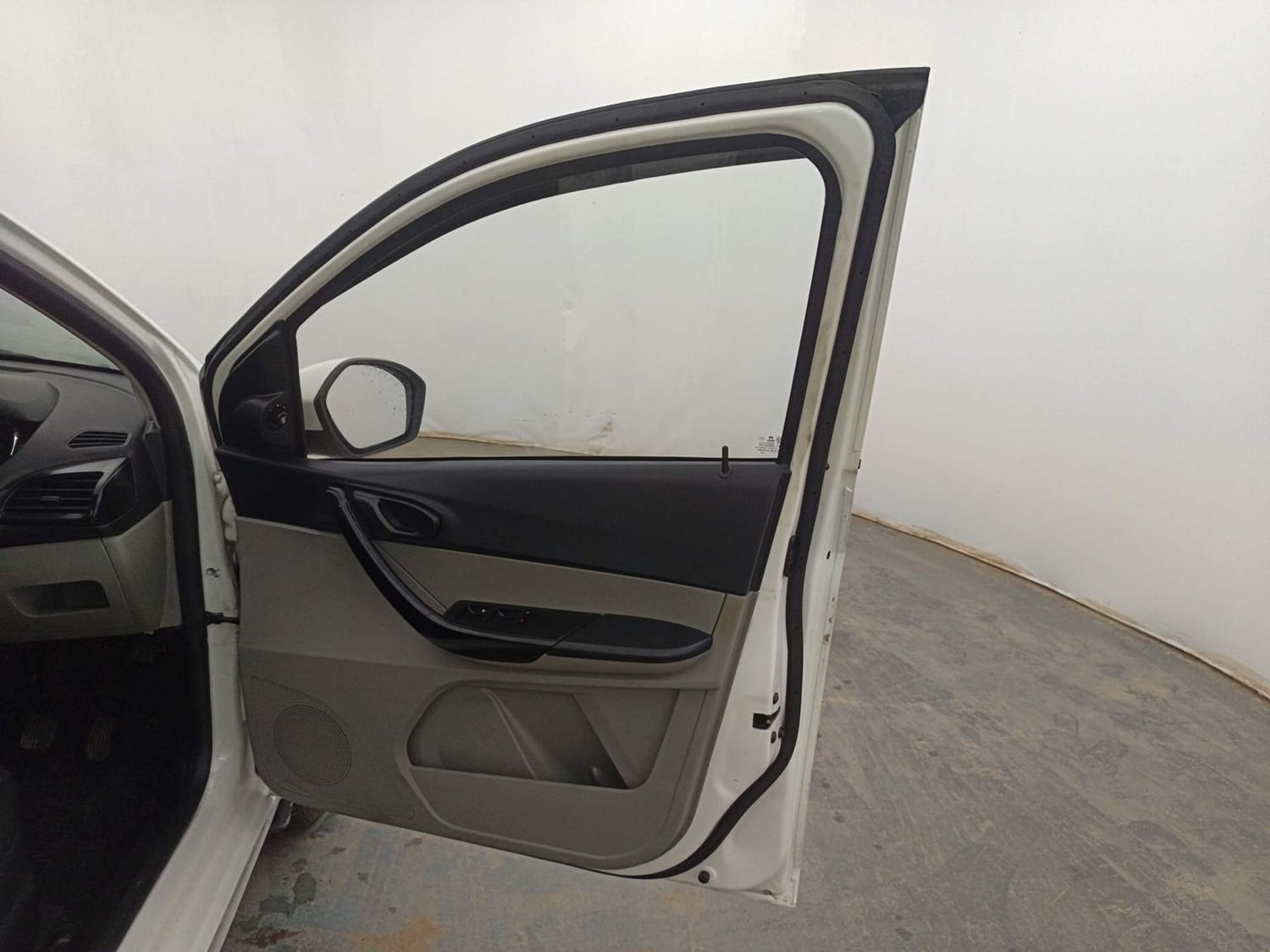 Used 2019 Tata Tiago Revotron XT Petrol Manual interior RIGHT FRONT DOOR OPEN VIEW