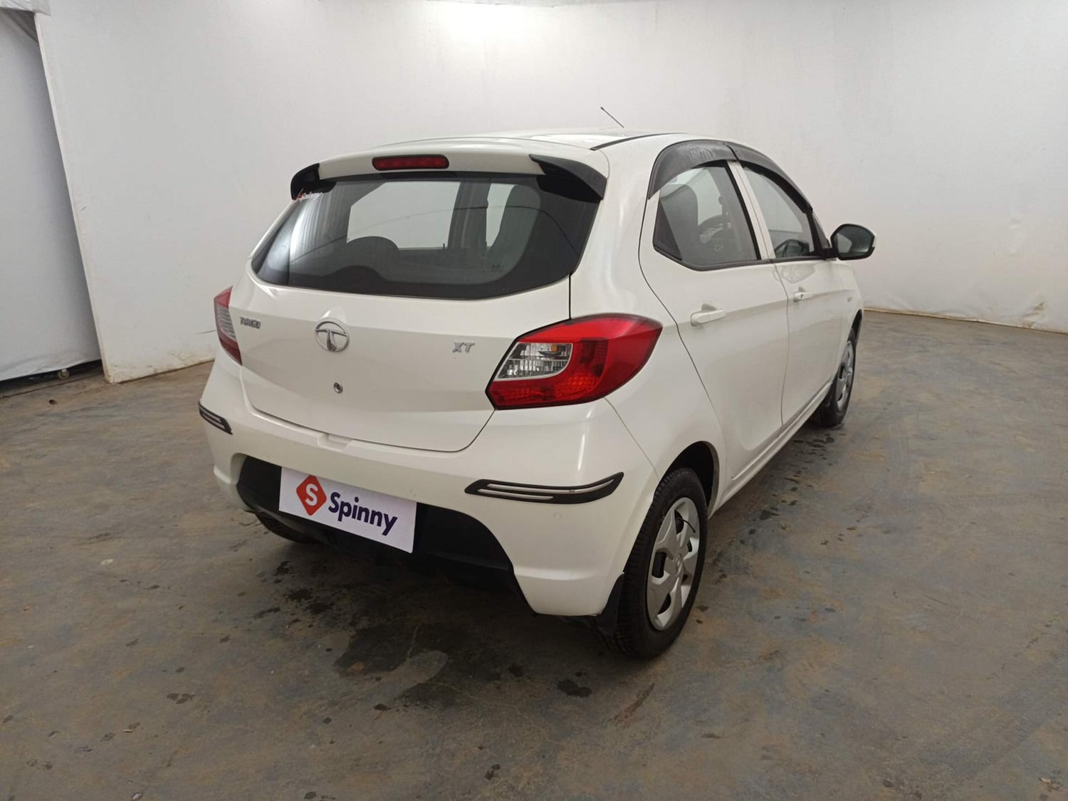 Used 2019 Tata Tiago Revotron XT Petrol Manual exterior RIGHT REAR CORNER VIEW