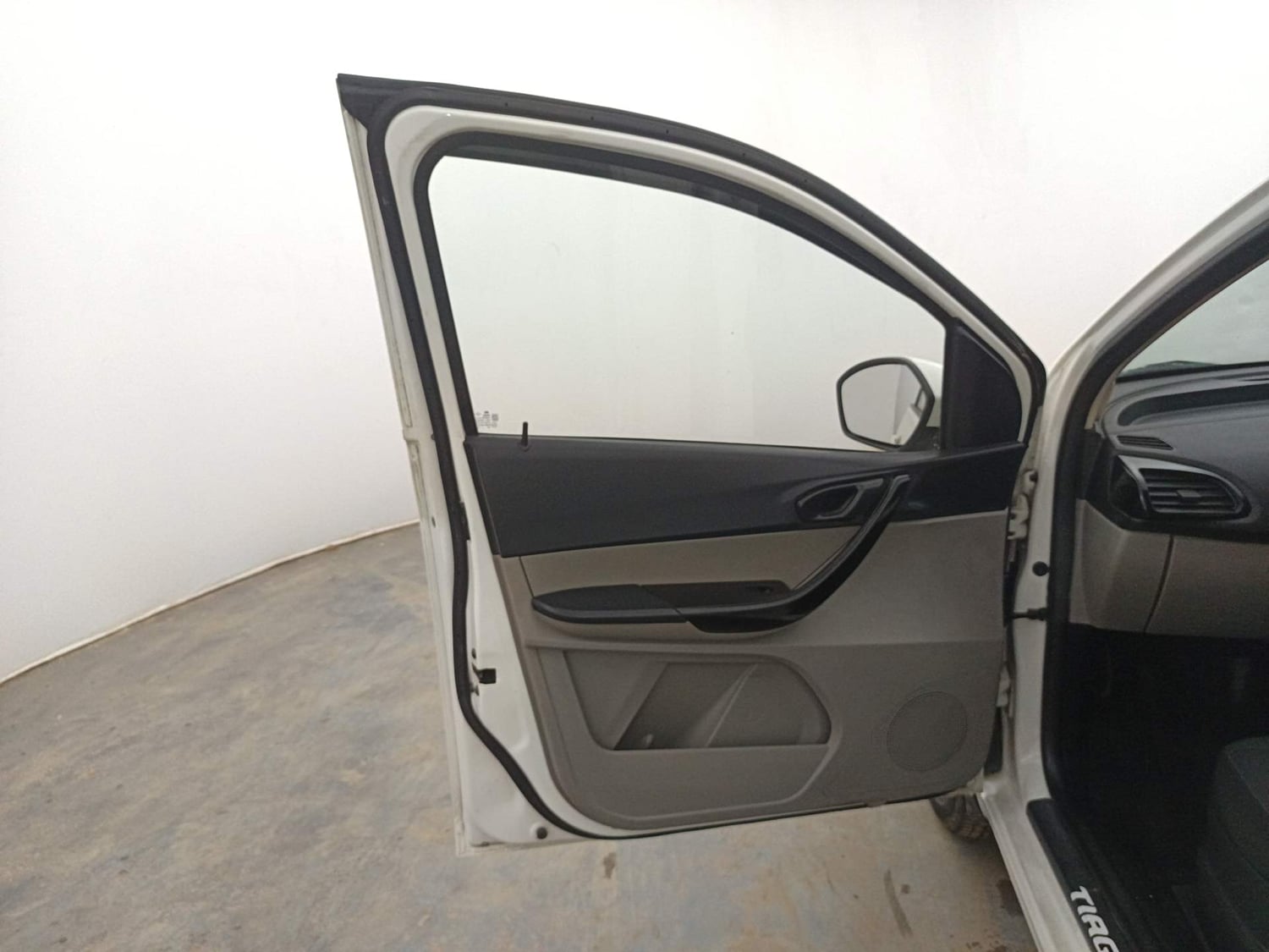 Used 2019 Tata Tiago Revotron XT Petrol Manual interior LEFT FRONT DOOR OPEN VIEW