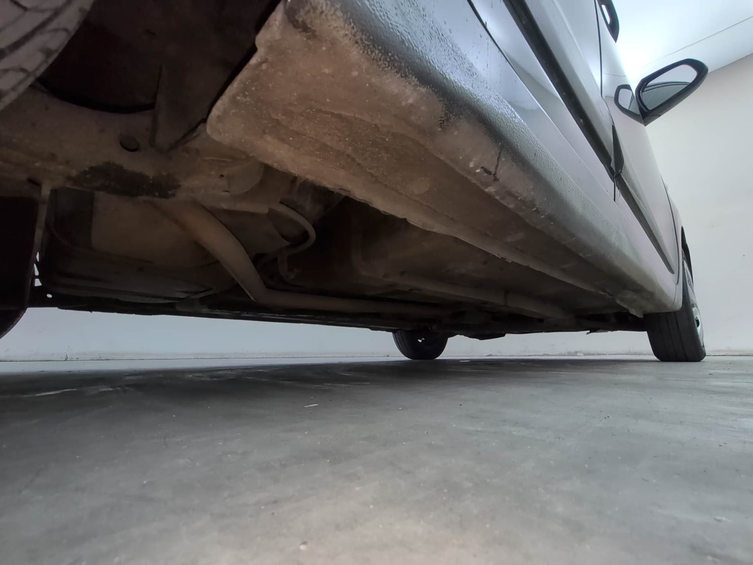Used 2019 Hyundai Grand i10 Magna 1.2 Kappa VTVT Petrol Manual extra REAR RIGHT UNDERBODY VIEW