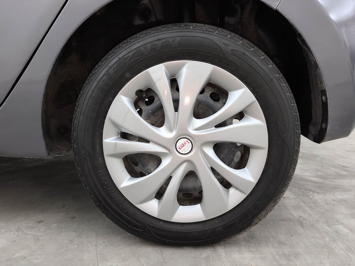 Used 2019 Hyundai Grand i10 Magna 1.2 Kappa VTVT Petrol Manual tyres LEFT REAR TYRE RIM VIEW