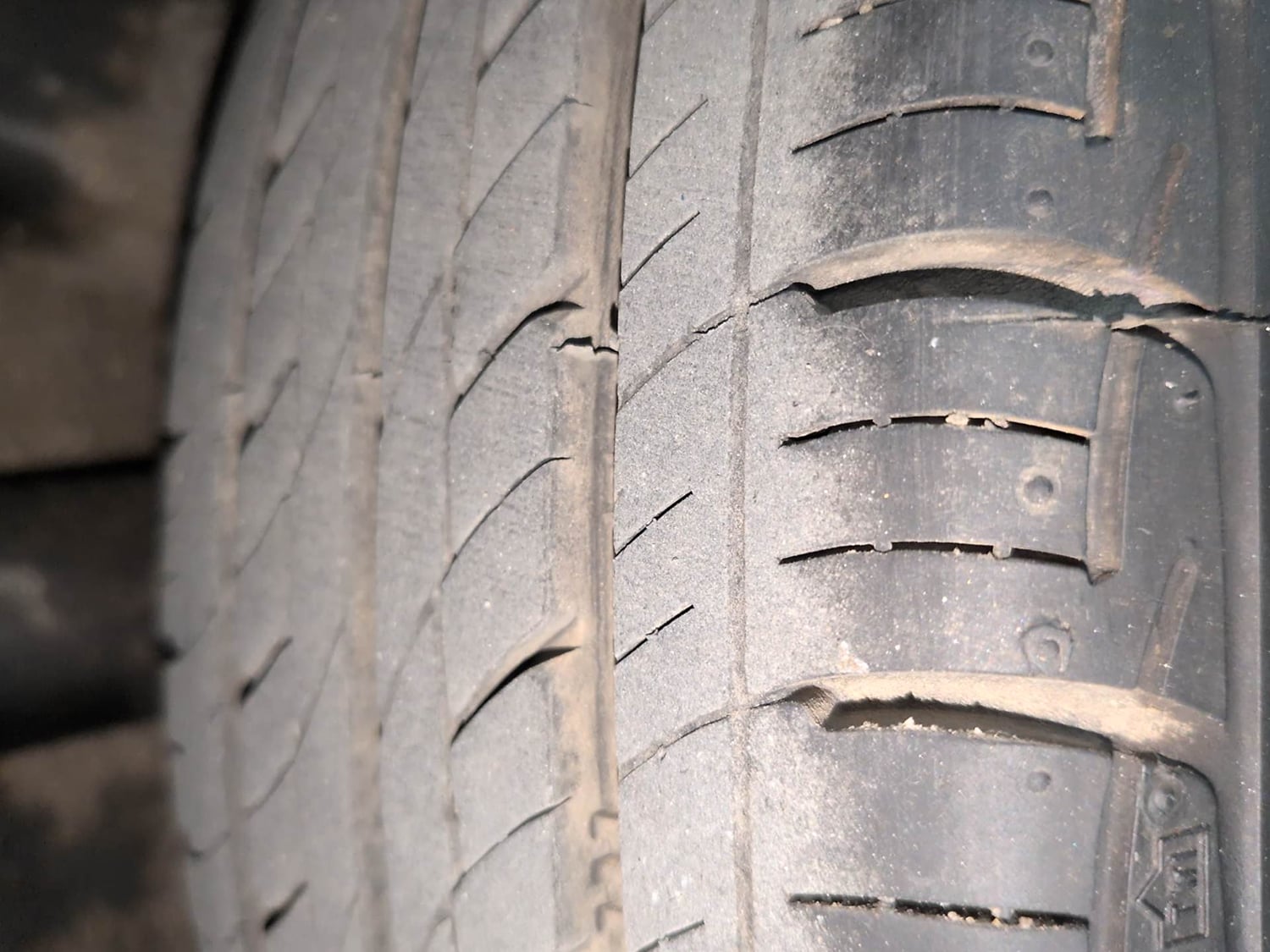 Used 2019 Hyundai Grand i10 Magna 1.2 Kappa VTVT Petrol Manual tyres LEFT REAR TYRE TREAD VIEW