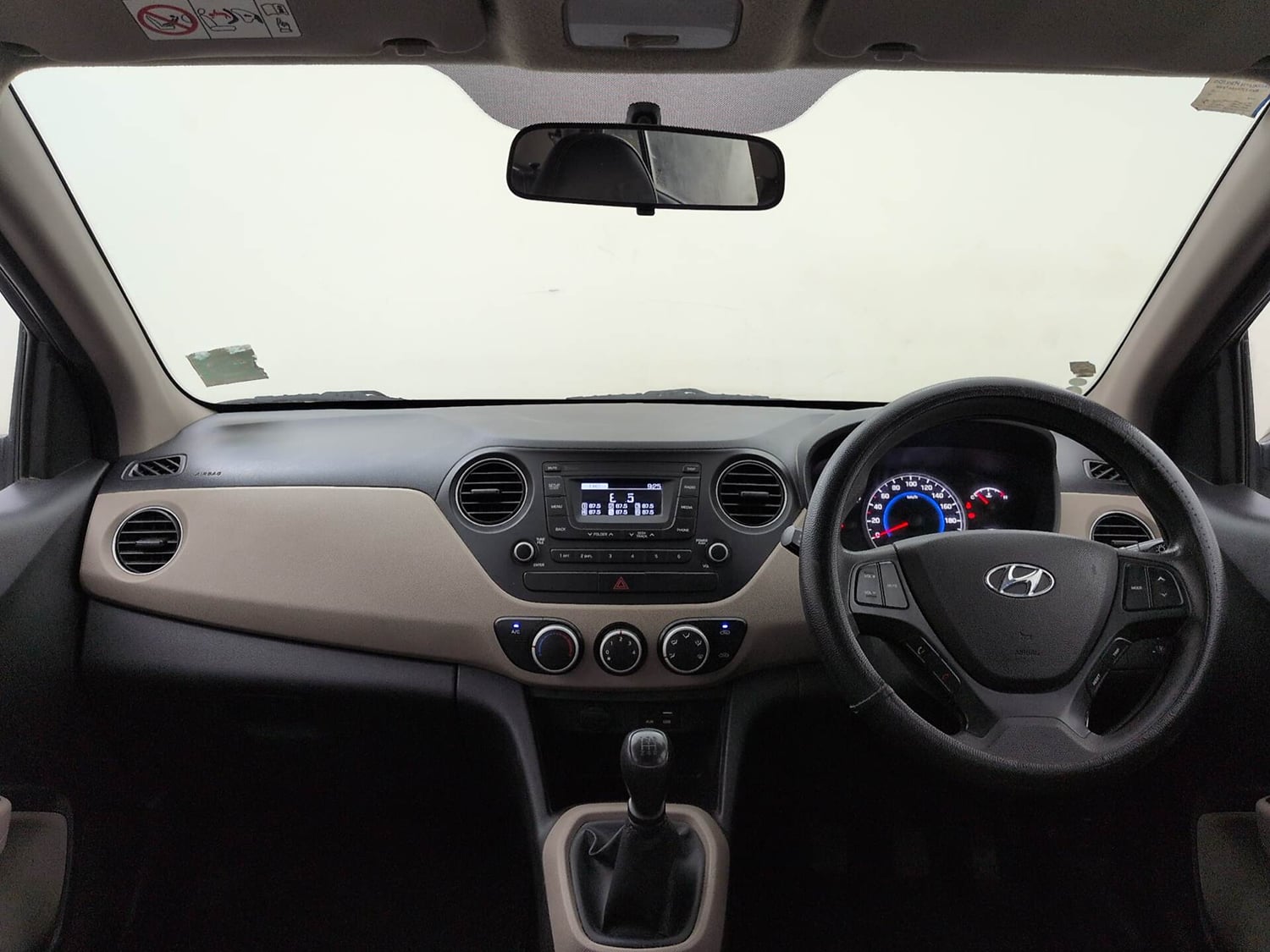 Used 2019 Hyundai Grand i10 Magna 1.2 Kappa VTVT Petrol Manual interior DASHBOARD VIEW