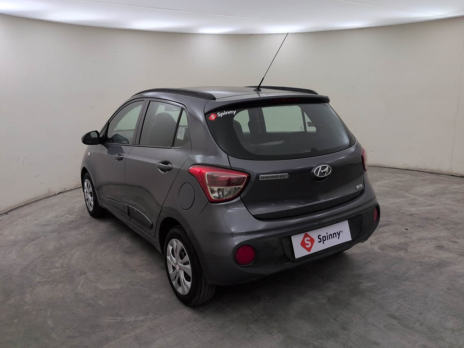 Used 2019 Hyundai Grand i10 Magna 1.2 Kappa VTVT Petrol Manual exterior LEFT REAR CORNER VIEW