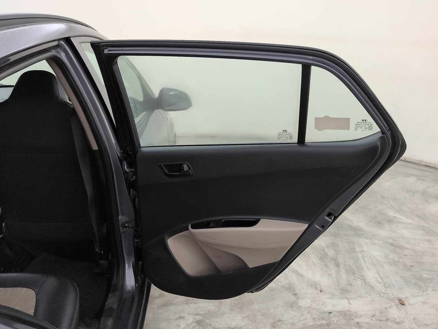 Used 2019 Hyundai Grand i10 Magna 1.2 Kappa VTVT Petrol Manual interior RIGHT REAR DOOR OPEN VIEW