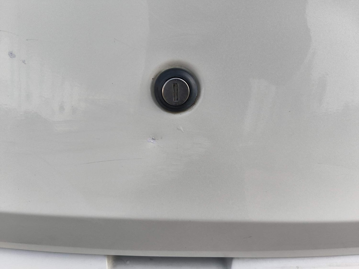 Used 2016 Mahindra KUV100 K4 6 STR Petrol Manual dents MINOR SCRATCH