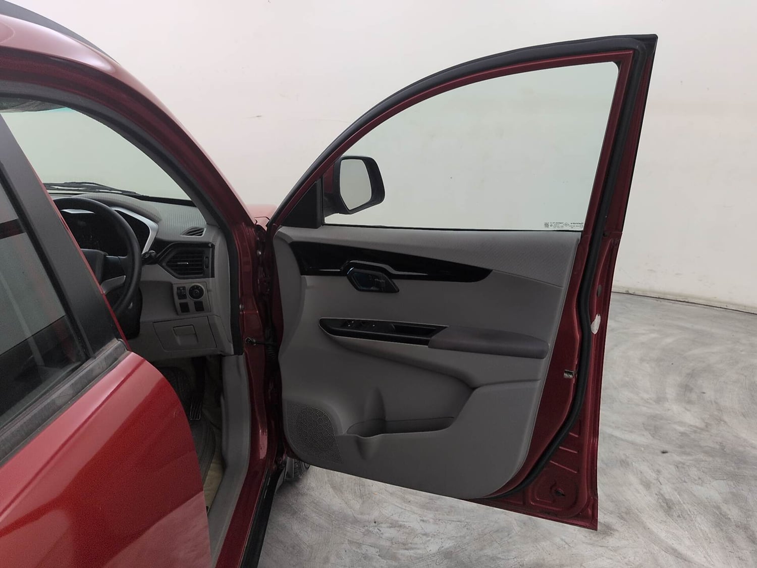 Used 2017 Mahindra KUV100 K6 6 STR Petrol Manual interior RIGHT FRONT DOOR OPEN VIEW