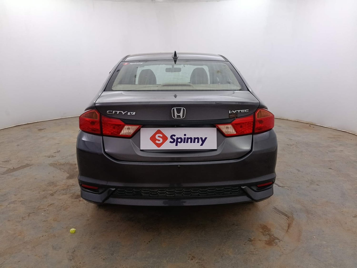 Used 2018 Honda City V Petrol Petrol Manual exterior BACK VIEW