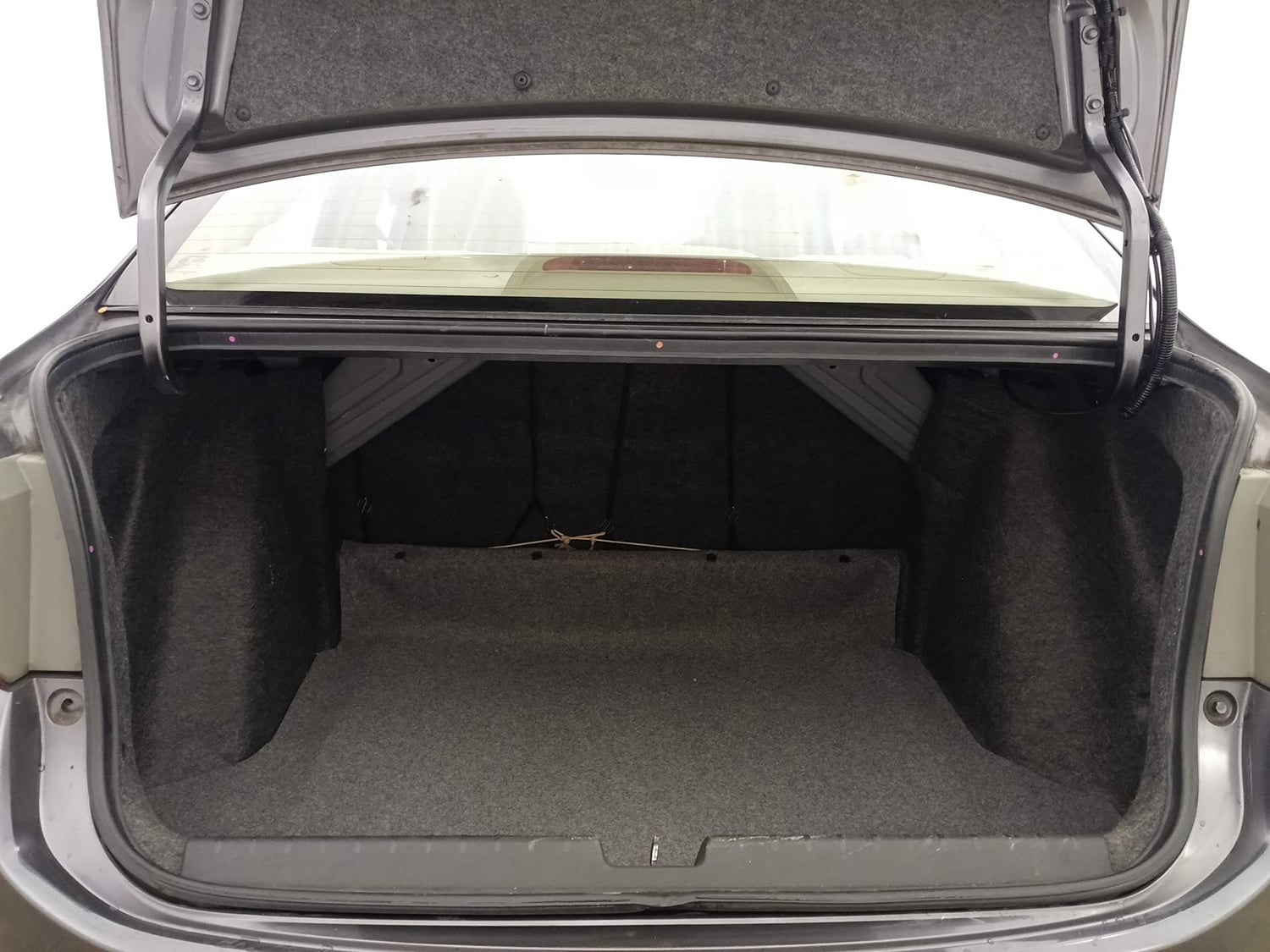 Used 2018 Honda City V Petrol Petrol Manual interior DICKY INSIDE VIEW