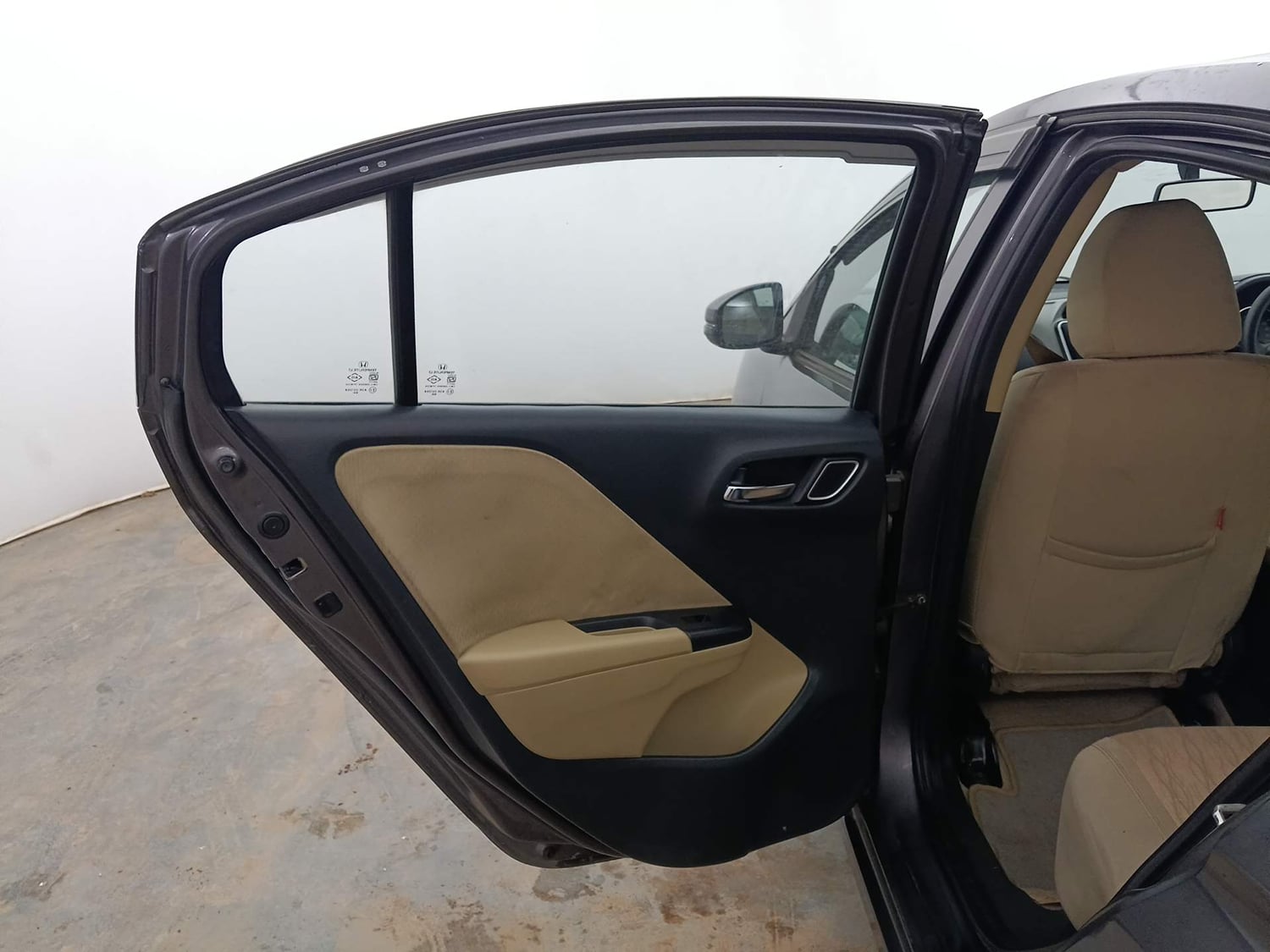 Used 2018 Honda City V Petrol Petrol Manual interior LEFT REAR DOOR OPEN VIEW