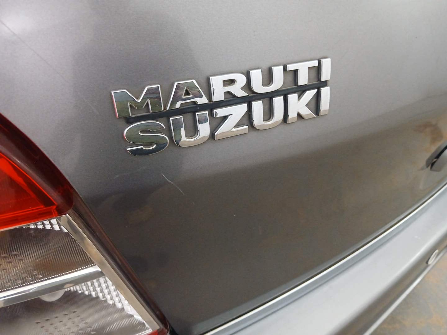 Used 2017 Maruti Suzuki Celerio ZXi AMT Petrol Automatic dents MINOR SCRATCH