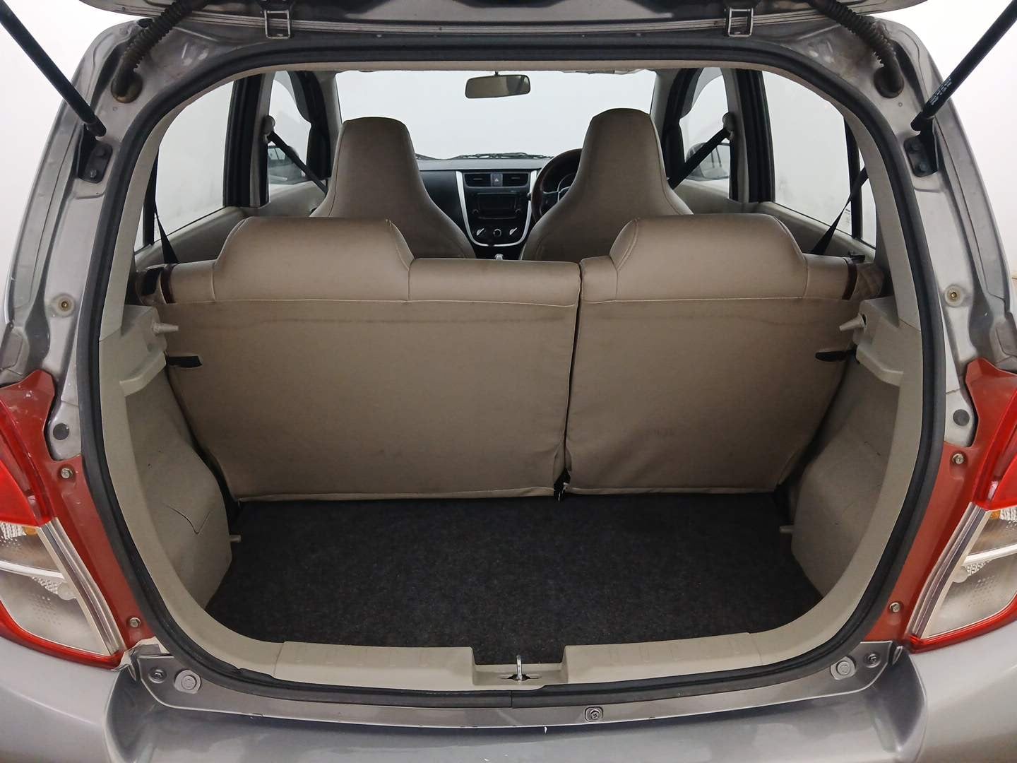 Used 2017 Maruti Suzuki Celerio ZXi AMT Petrol Automatic interior DICKY INSIDE VIEW
