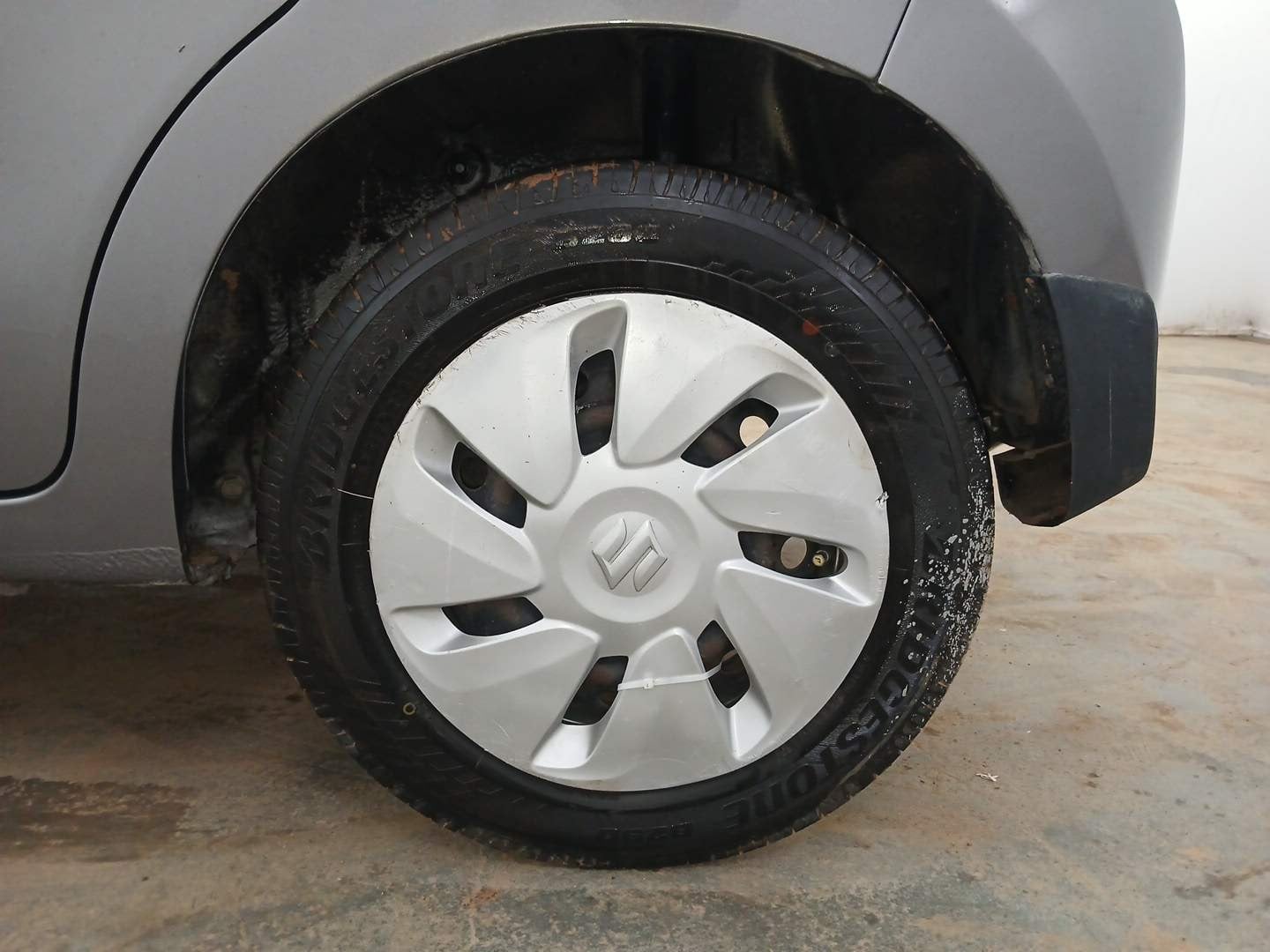 Used 2017 Maruti Suzuki Celerio ZXi AMT Petrol Automatic tyres LEFT REAR TYRE RIM VIEW