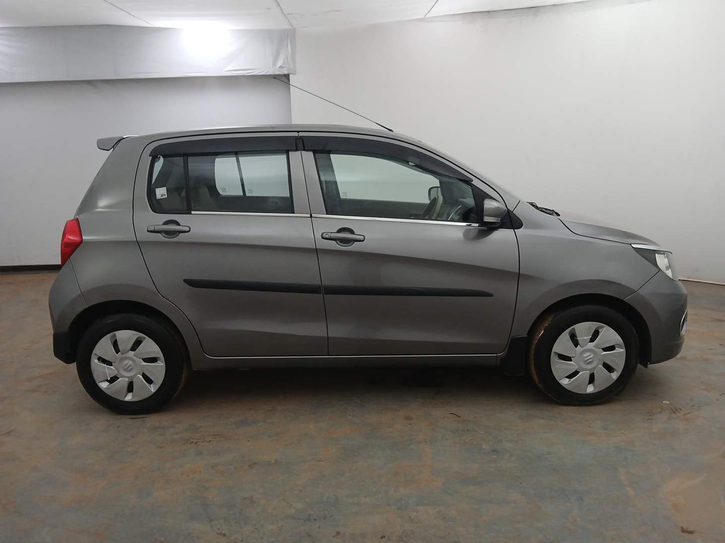 Used 2017 Maruti Suzuki Celerio ZXi AMT Petrol Automatic exterior RIGHT SIDE VIEW