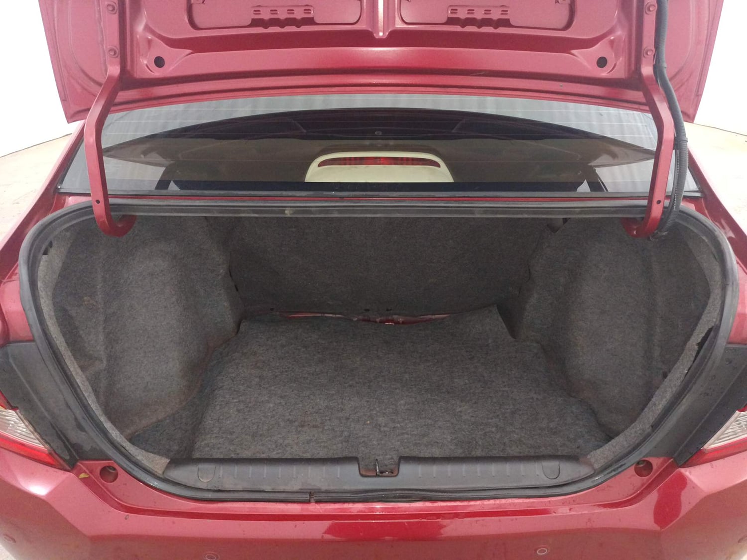 Used 2019 Honda Amaze 1.2 VX MT Petrol Petrol Manual interior DICKY INSIDE VIEW