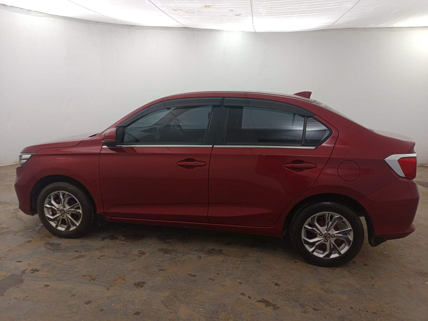 Used 2019 Honda Amaze 1.2 VX MT Petrol Petrol Manual exterior LEFT SIDE VIEW