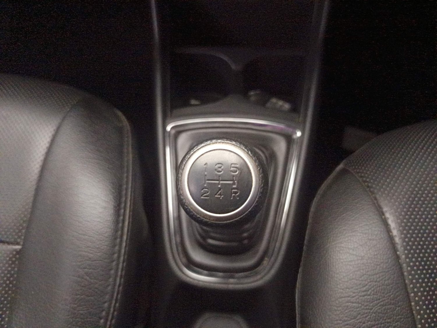 Used 2019 Honda Amaze 1.2 VX MT Petrol Petrol Manual interior GEAR  KNOB VIEW