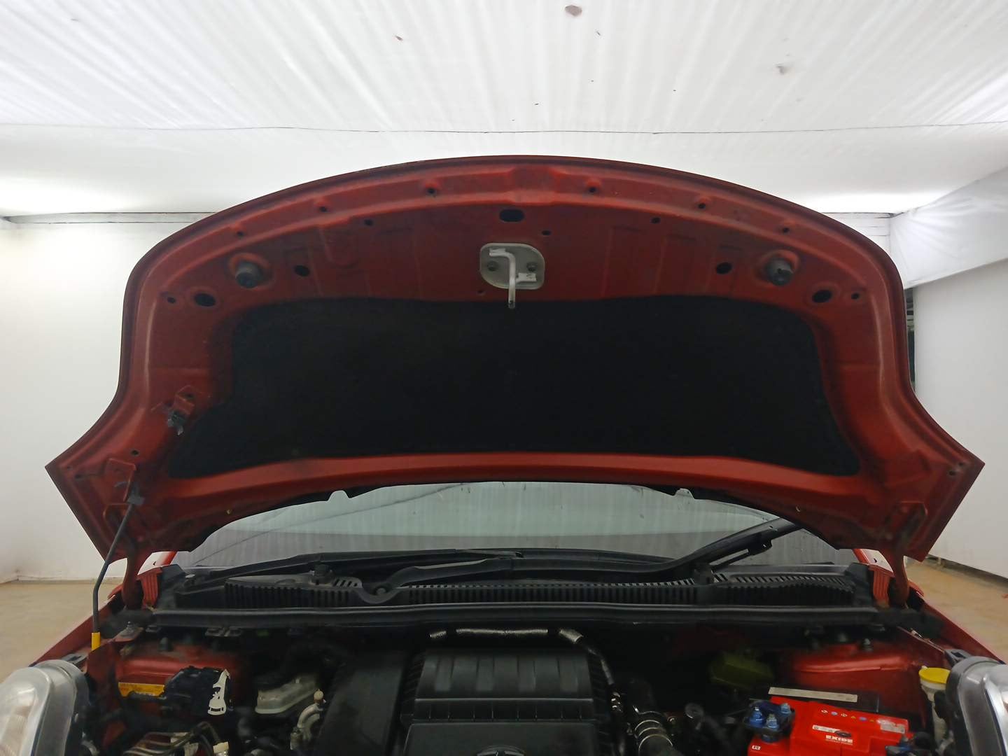 Used 2019 Tata Nexon XZ Plus Diesel Diesel Manual engine ENGINE & BONNET OPEN FRONT VIEW