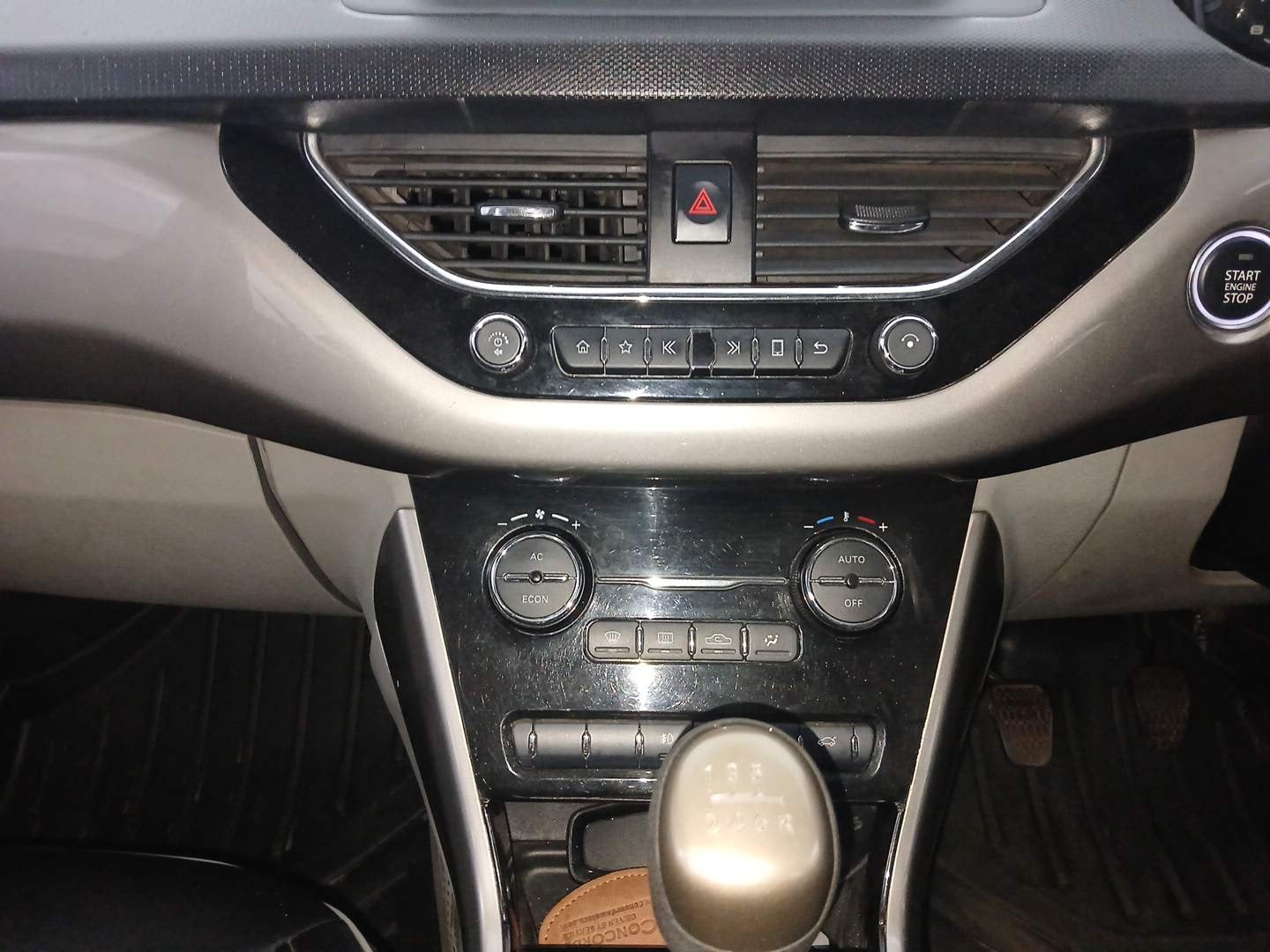Used 2019 Tata Nexon XZ Plus Diesel Diesel Manual interior MUSIC SYSTEM & AC CONTROL VIEW