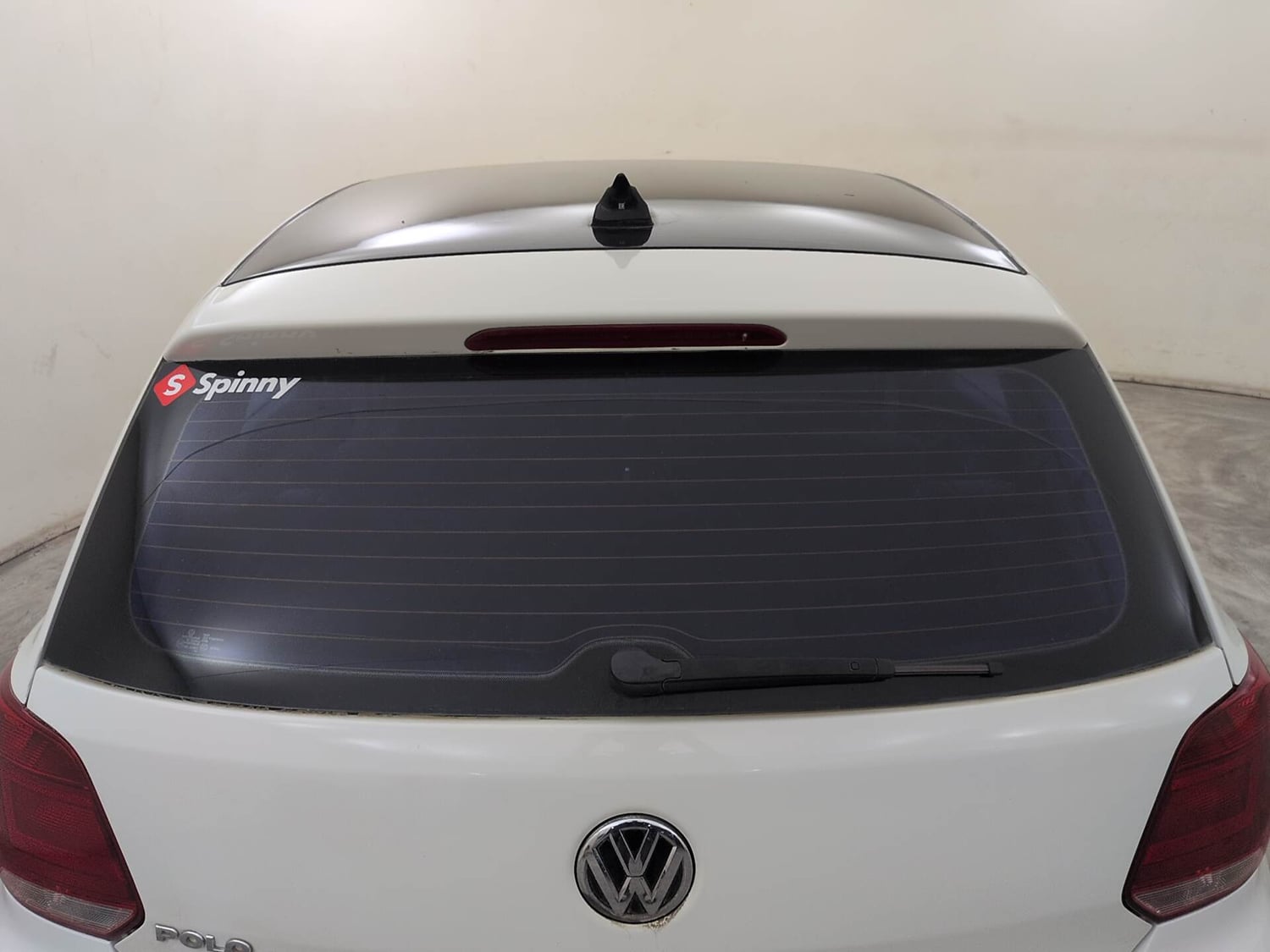 Used 2016 Volkswagen Polo Highline1.2L (P) Petrol Manual exterior BACK WINDSHIELD VIEW