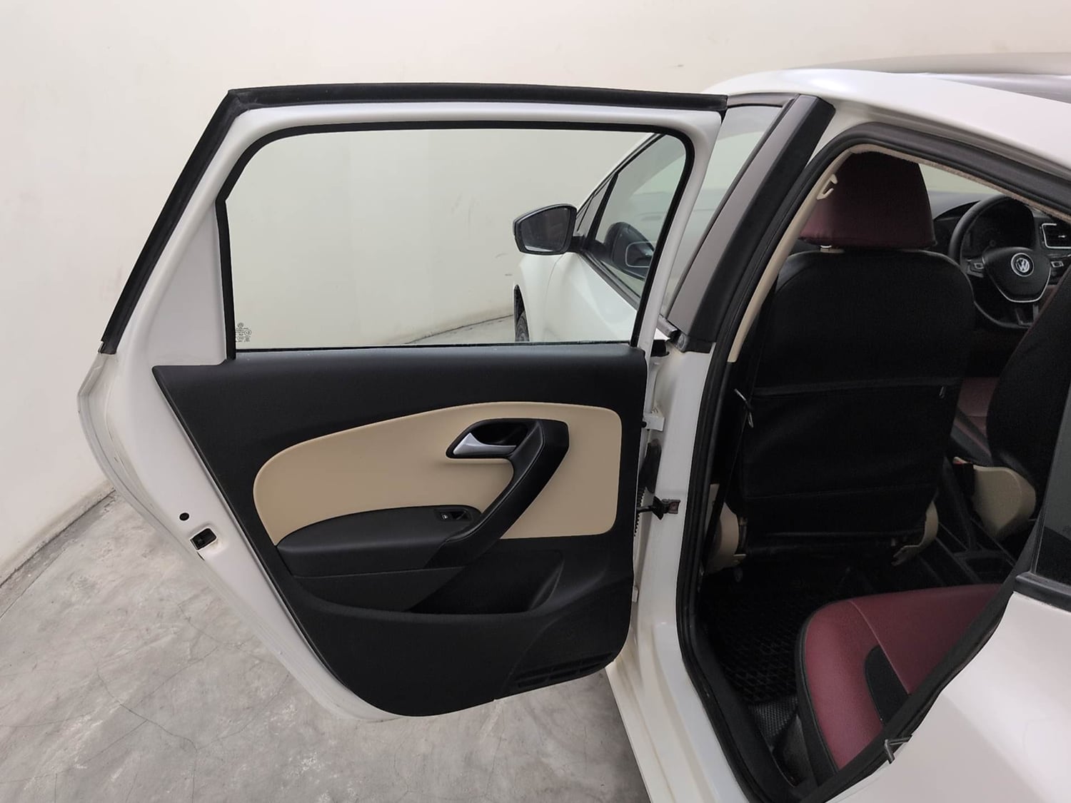 Used 2016 Volkswagen Polo Highline1.2L (P) Petrol Manual interior LEFT REAR DOOR OPEN VIEW