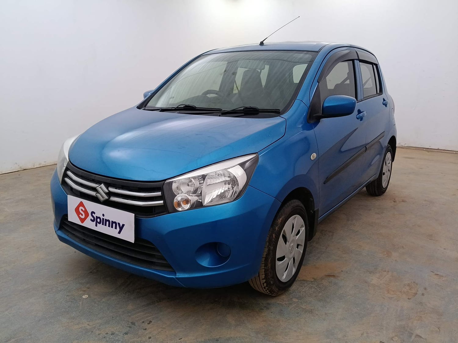 Used 2017 Maruti Suzuki Celerio VXI (O) AMT Petrol Automatic exterior LEFT FRONT CORNER VIEW